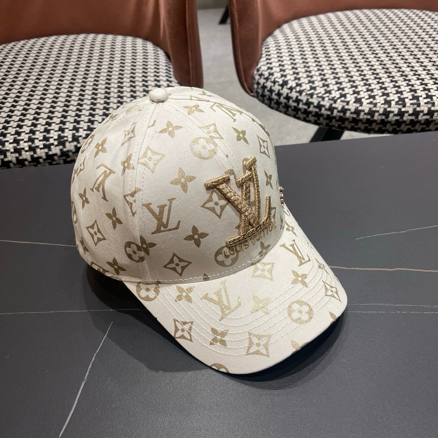 🧢LV路易威登🧢 官网高版出货，经典棒球帽，非常经典的经典，流行的复古美，四季可用，出门必备，非常显脸小