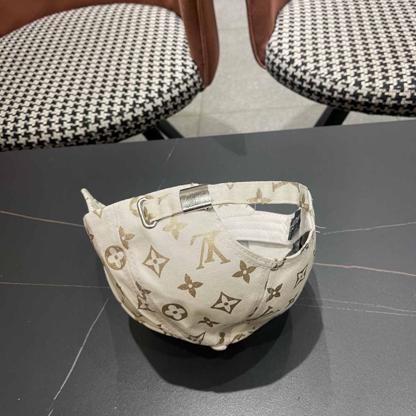 🧢LV路易威登🧢 官网高版出货，经典棒球帽，非常经典的经典，流行的复古美，四季可用，出门必备，非常显脸小