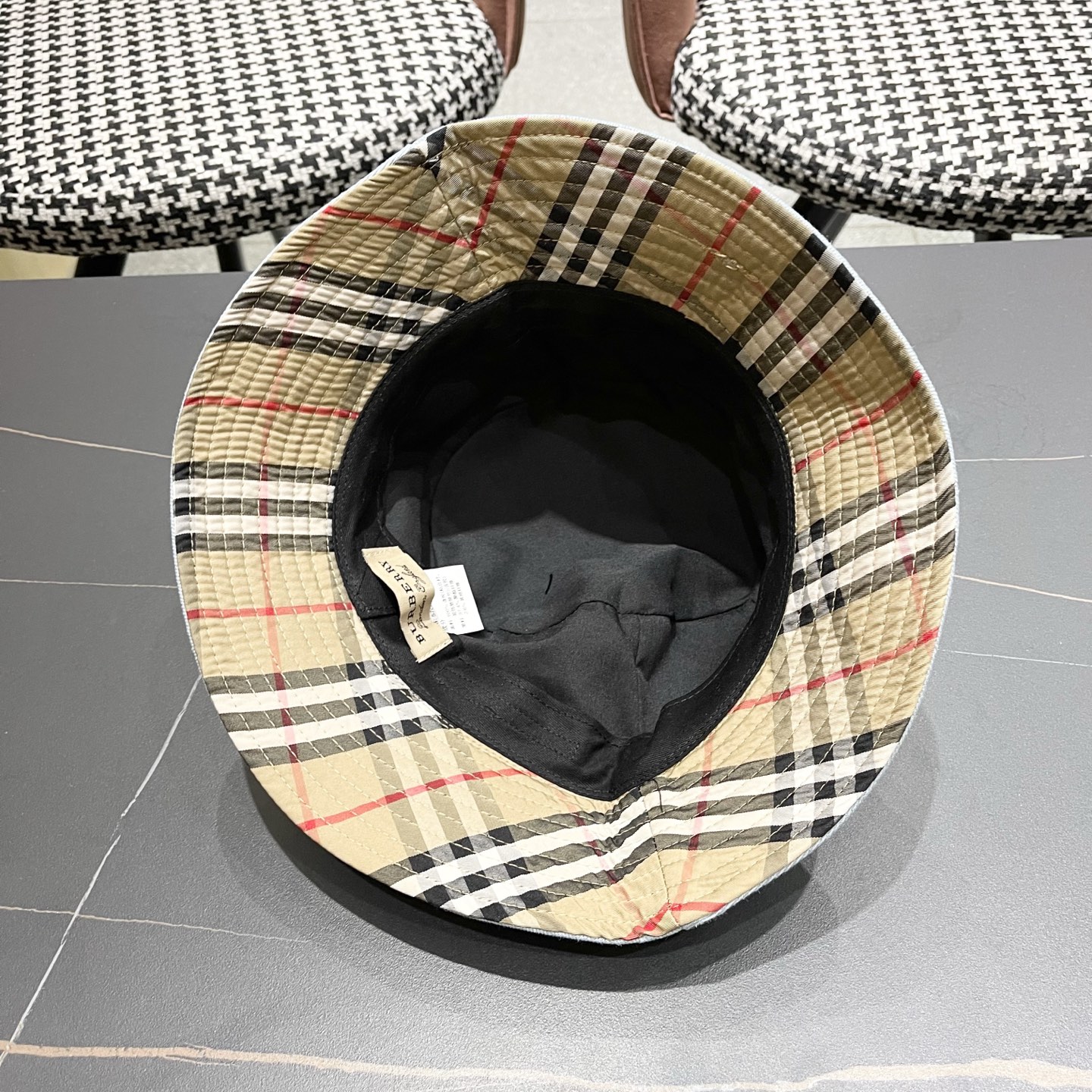 巴宝莉Burberry 2025原单新款牛仔渔夫帽 经典战马简约刺绣原单新品，超喜欢🥰火爆