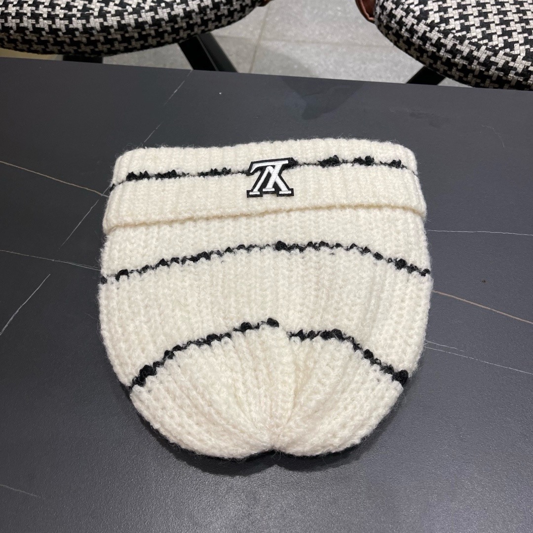 lv路易威登 帽子显脸小适合方圆脸韩系简约休闲毛线帽女秋冬百搭针织堆堆帽