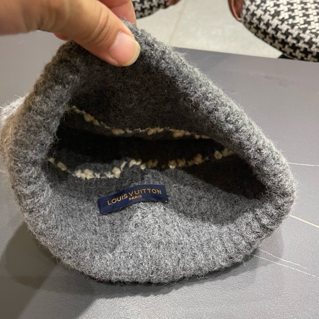 lv路易威登 帽子显脸小适合方圆脸韩系简约休闲毛线帽女秋冬百搭针织堆堆帽