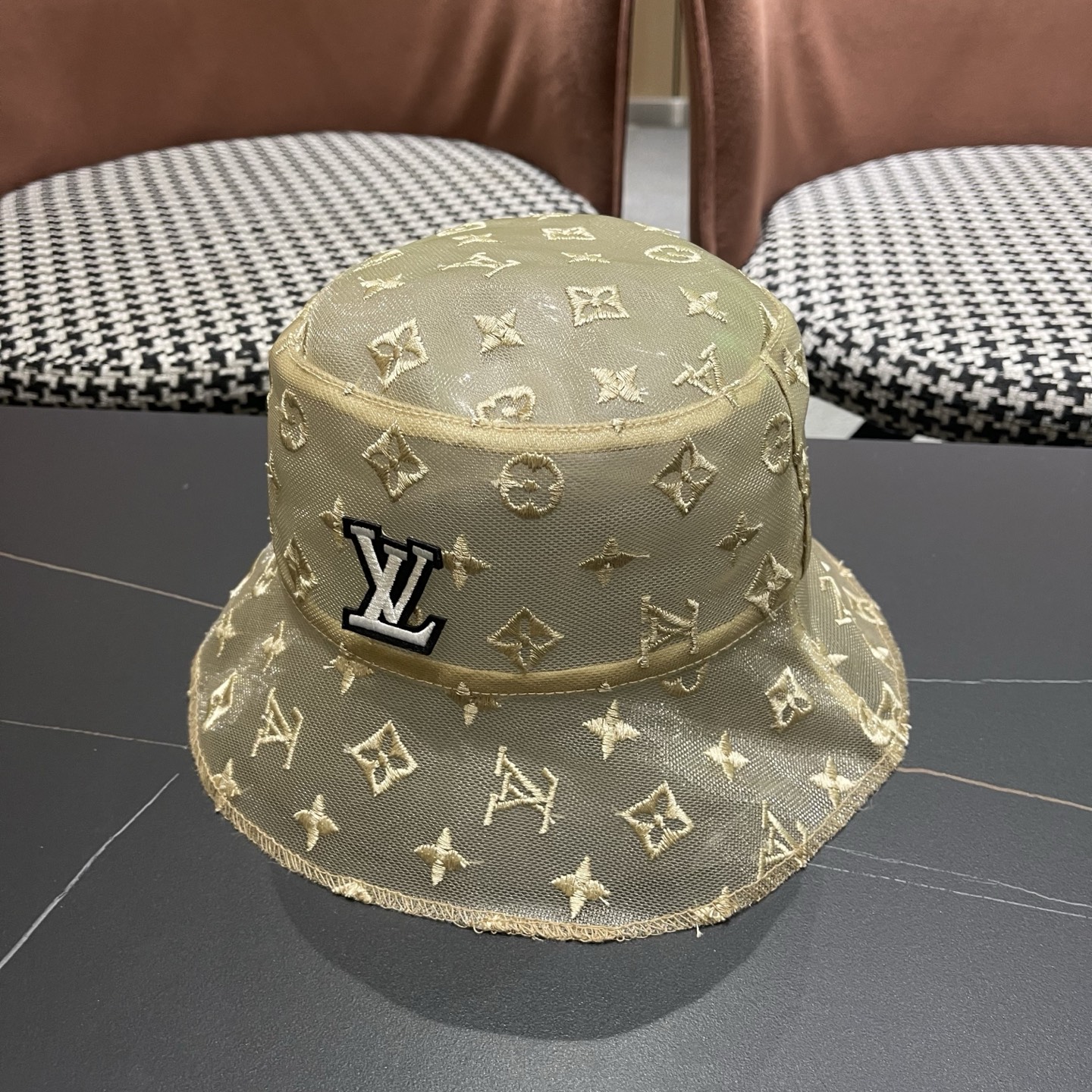 LV路易威登 蕾丝遮帽天帽子春夏薄款时尚女帽勾花夫帽时尚