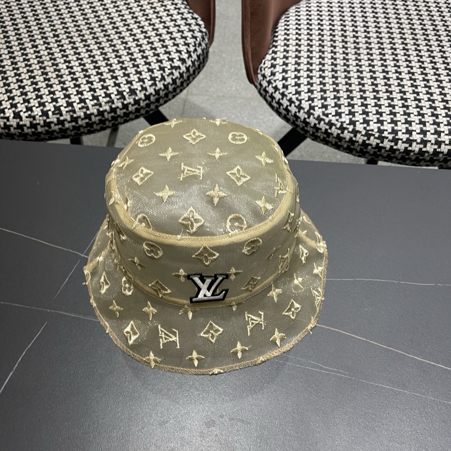 LV路易威登 蕾丝遮帽天帽子春夏薄款时尚女帽勾花夫帽时尚