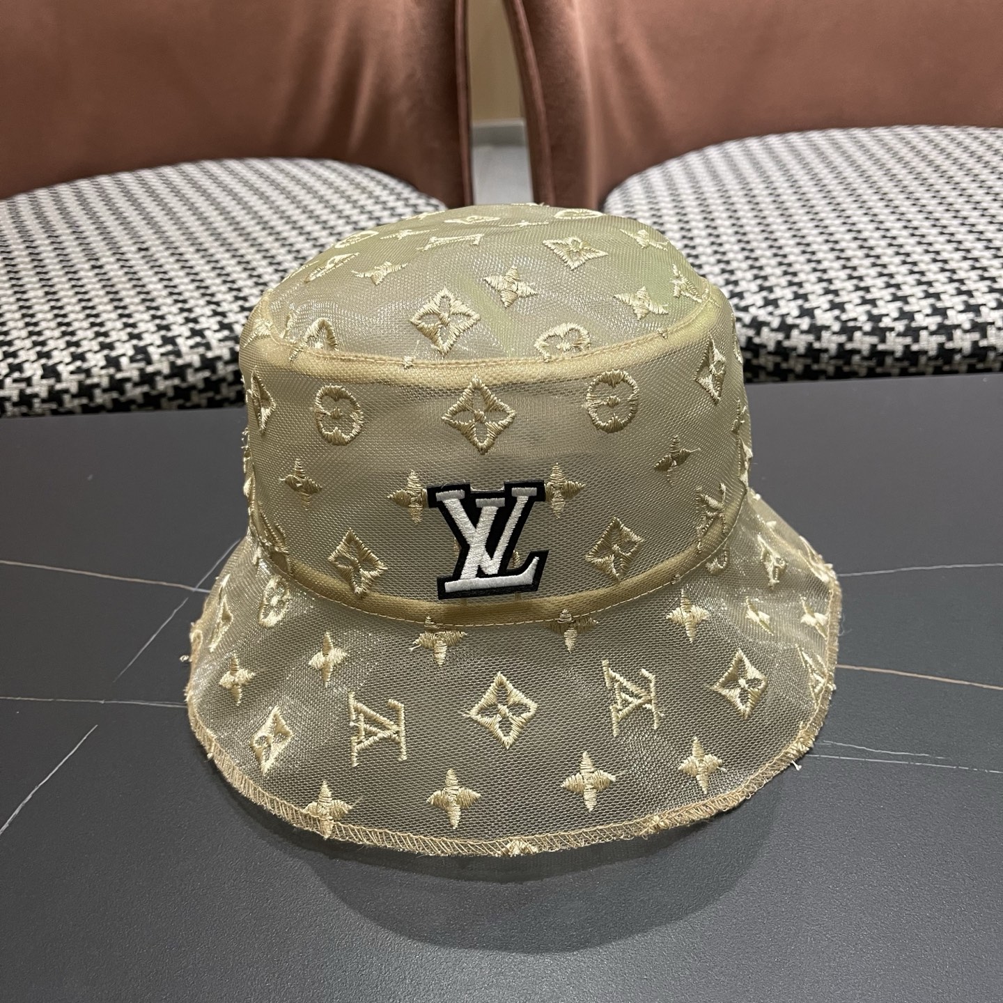 LV路易威登 蕾丝遮帽天帽子春夏薄款时尚女帽勾花夫帽时尚