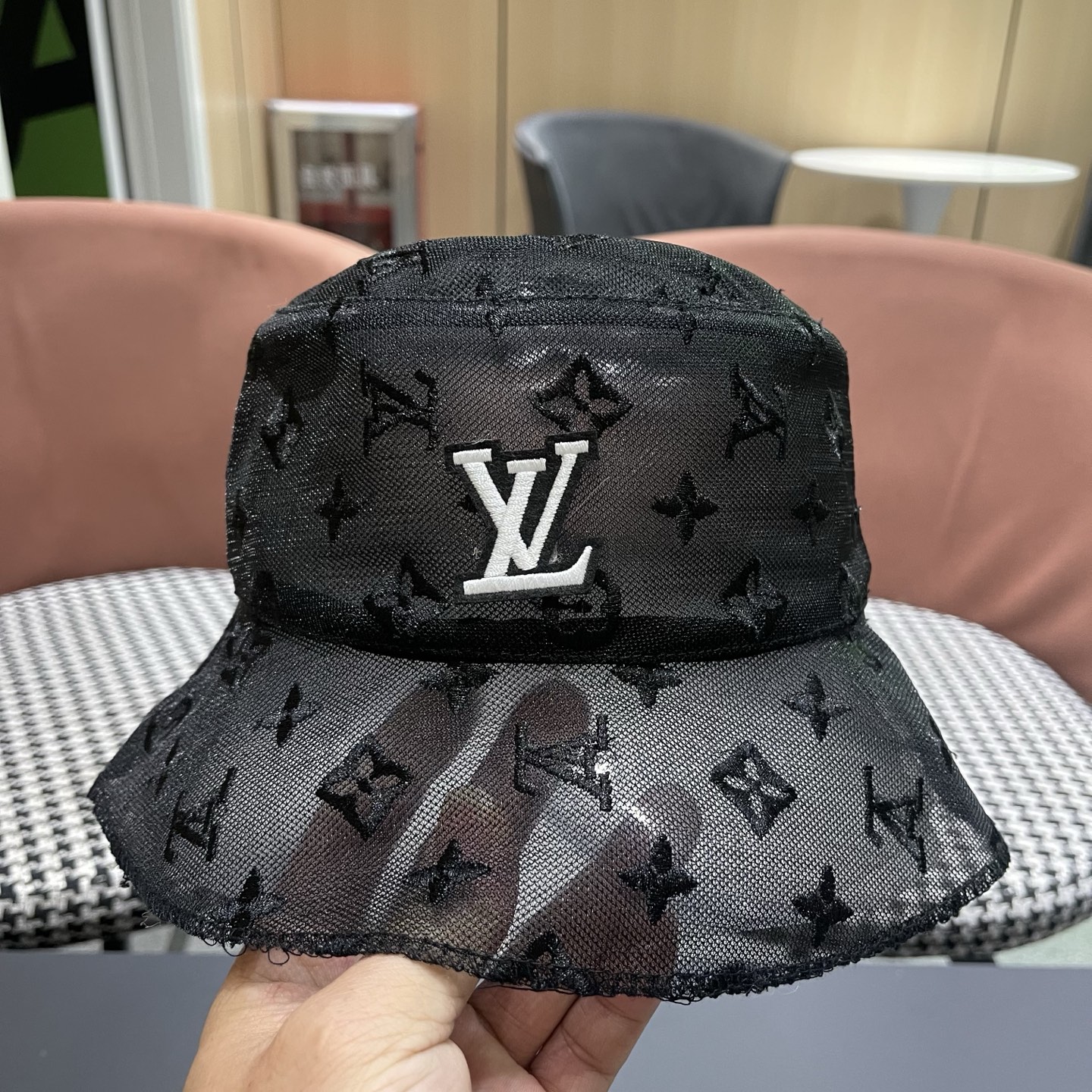 LV路易威登 蕾丝遮帽天帽子春夏薄款时尚女帽勾花夫帽时尚
