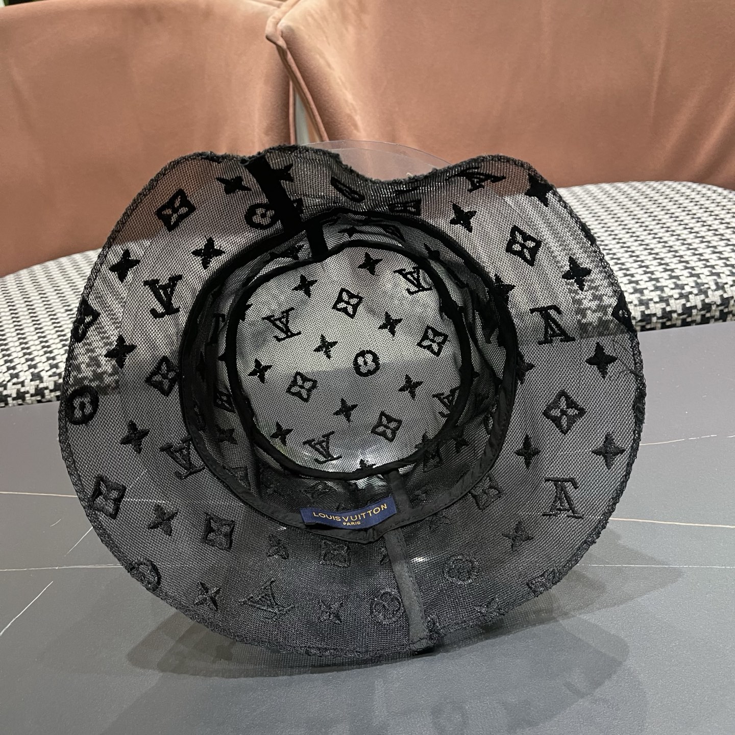 LV路易威登 蕾丝遮帽天帽子春夏薄款时尚女帽勾花夫帽时尚