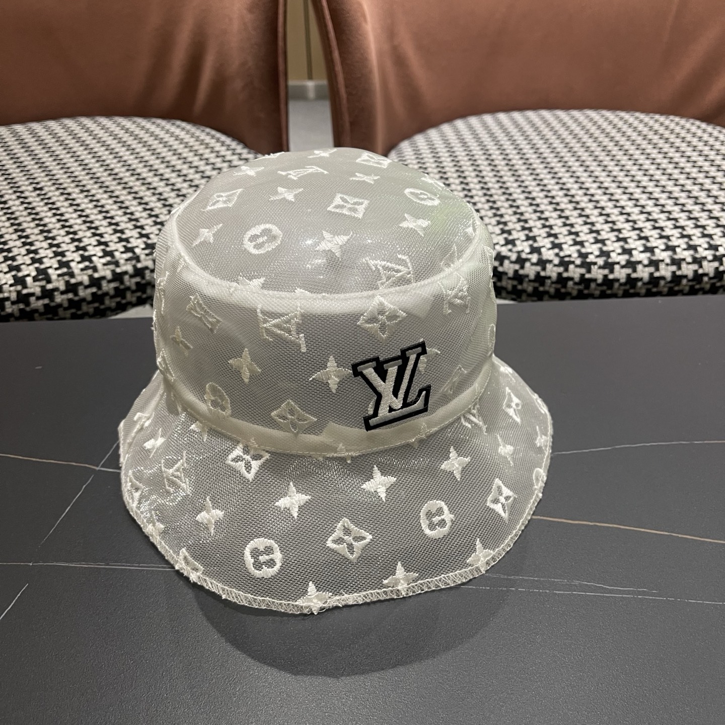 LV路易威登 蕾丝遮帽天帽子春夏薄款时尚女帽勾花夫帽时尚