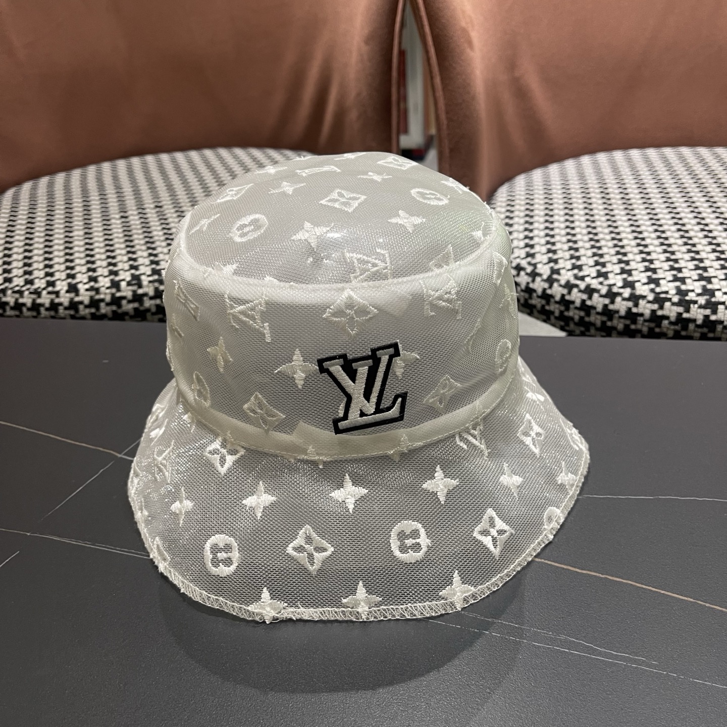 LV路易威登 蕾丝遮帽天帽子春夏薄款时尚女帽勾花夫帽时尚