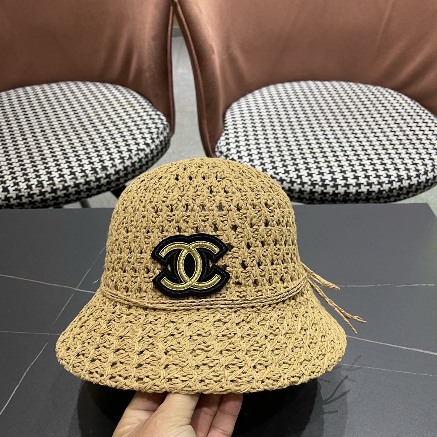 香奈儿CHANEL 渔夫帽女夏遮阳防晒草编日系透气镂空针织盆帽网红同款帽子 