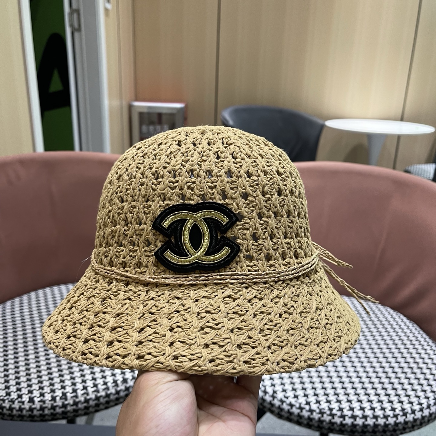 香奈儿CHANEL 渔夫帽女夏遮阳防晒草编日系透气镂空针织盆帽网红同款帽子 