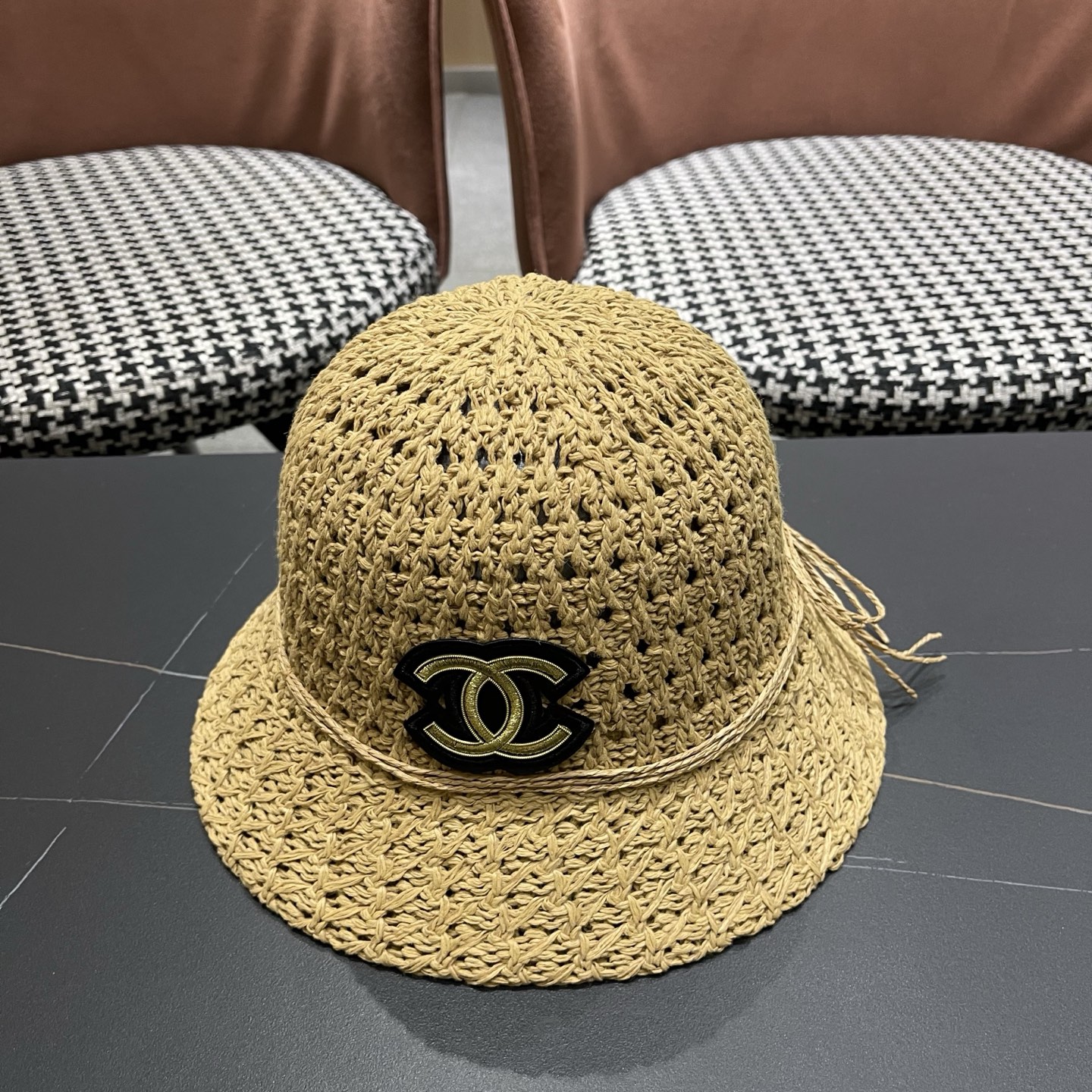 香奈儿CHANEL 渔夫帽女夏遮阳防晒草编日系透气镂空针织盆帽网红同款帽子 