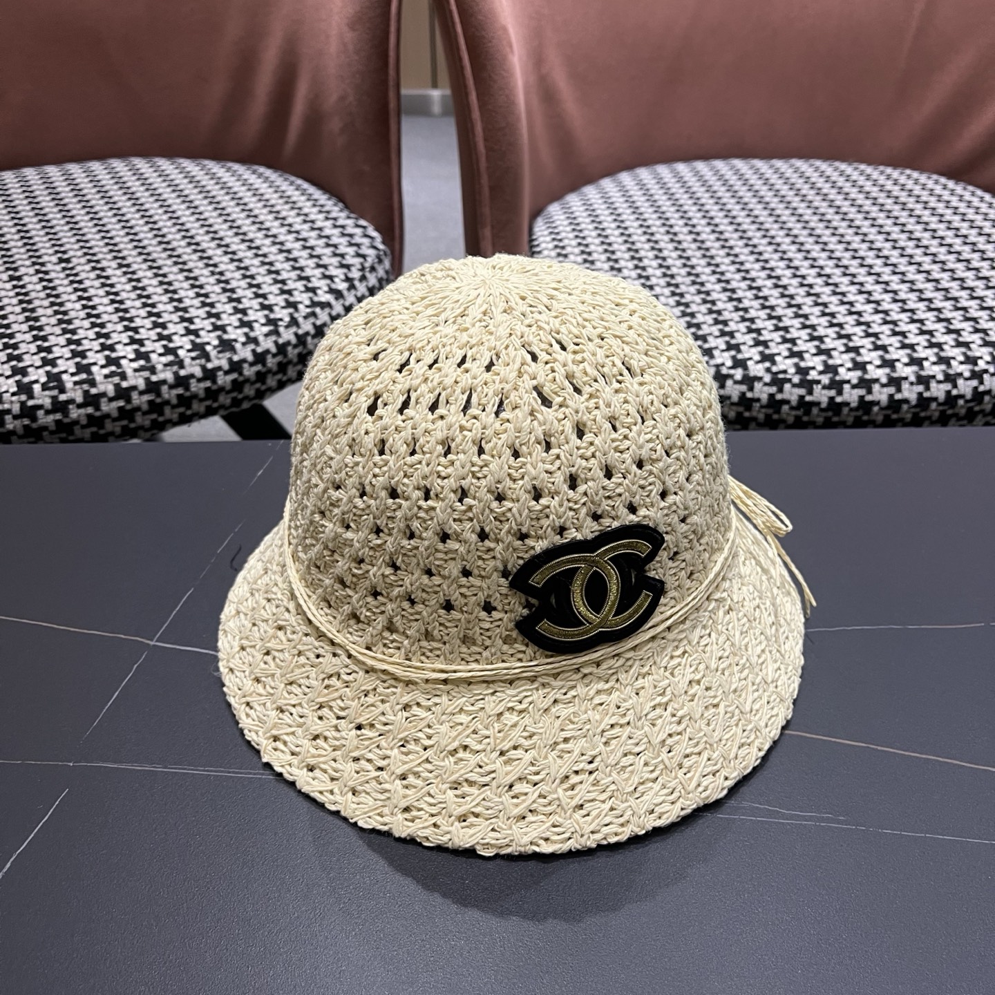 香奈儿CHANEL 渔夫帽女夏遮阳防晒草编日系透气镂空针织盆帽网红同款帽子 