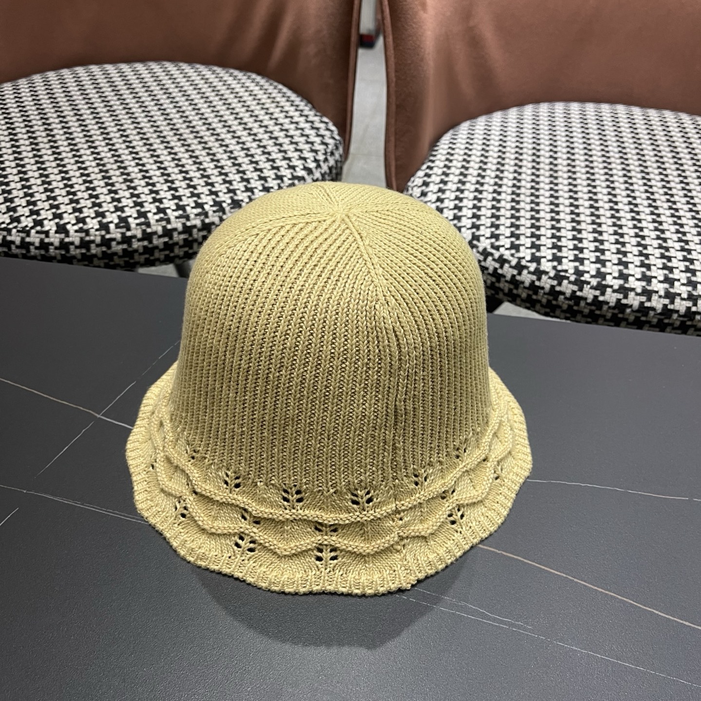 Prada普拉达 日系个性镂空水桶帽子女洋气波浪帽檐休闲百搭出游遮阳盆帽 
