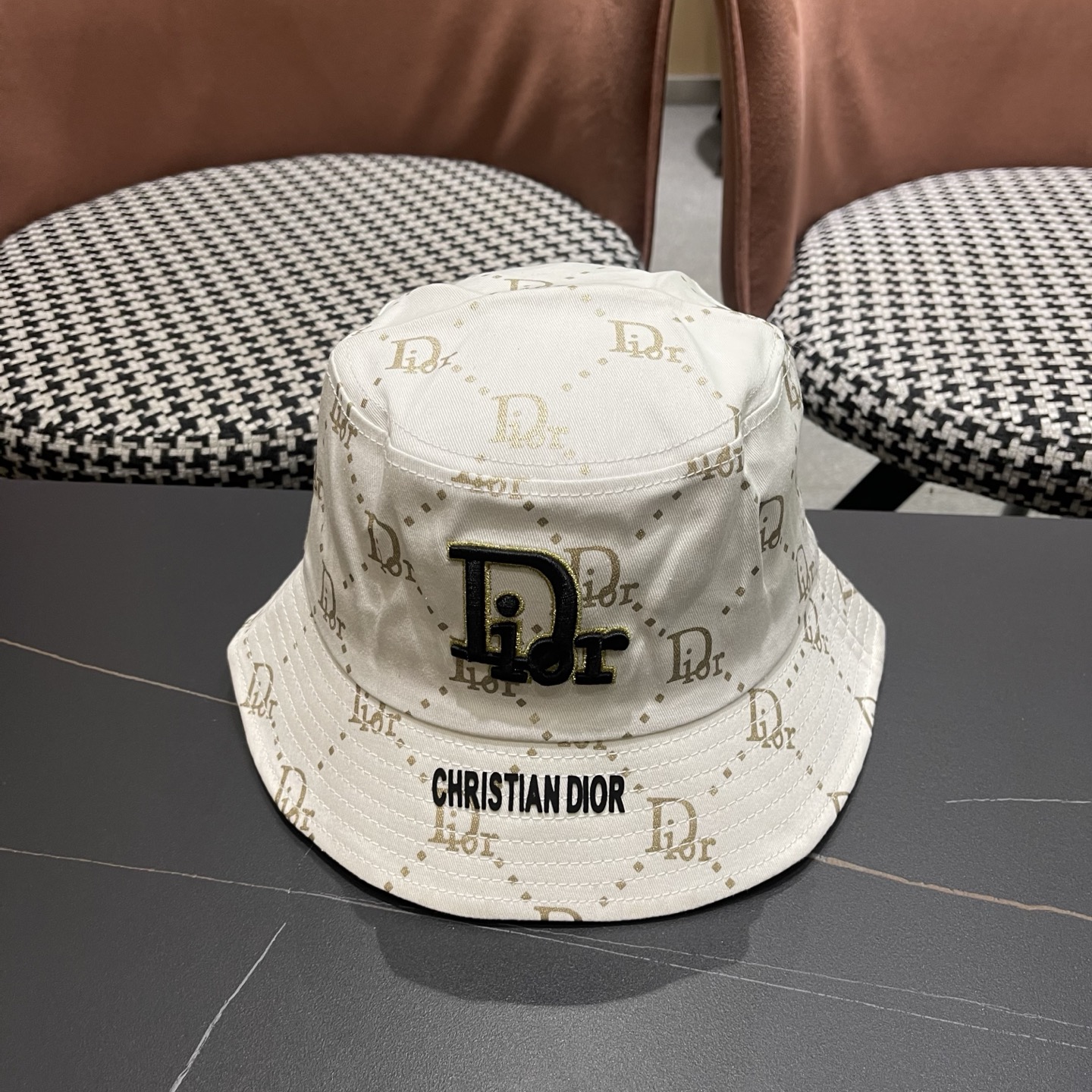 NO:897265,Dior Dior's new original bucket hat, exquisite and pure style, very cool and fashionable, popular out of stock at the counter, excellent quality hat straw hat bucket hat baseball cap, hat, dior, dior, espadrilles, hats19860909Dior 迪奥 新款原单渔夫帽, 精致純也格调很有感觉,很酷很时尚,专柜断货热门,质量超赞帽子草帽渔夫帽棒球帽,帽子,dior,dior,espadrilles,hats,hat