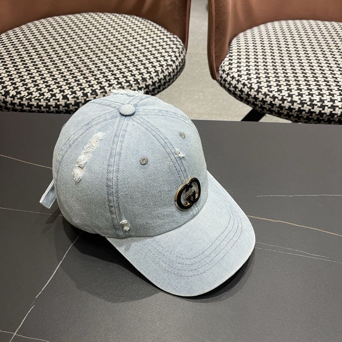 Gucci古奇新款甜辣风复古美式水洗牛仔黑色浅蓝磨破 薄款软顶弯檐棒球帽
