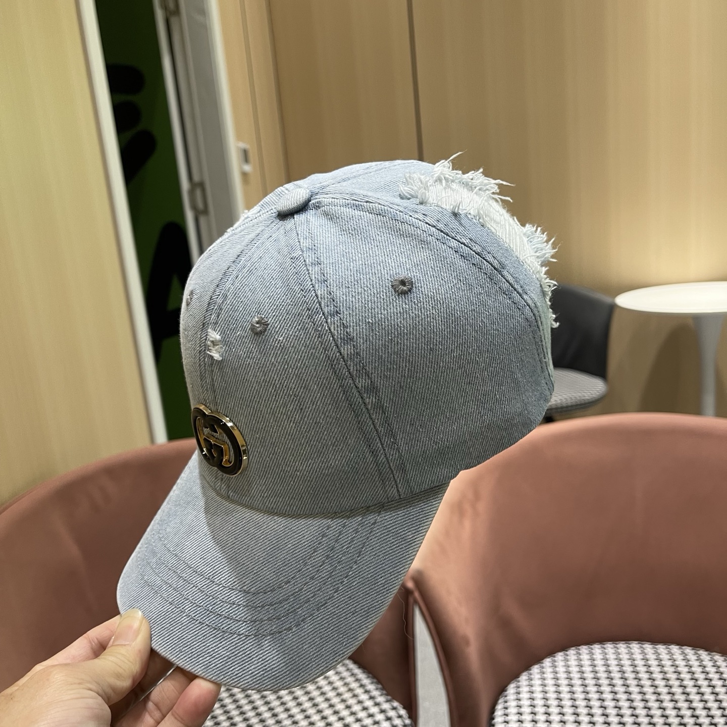 Gucci古奇新款甜辣风复古美式水洗牛仔黑色浅蓝磨破 薄款软顶弯檐棒球帽