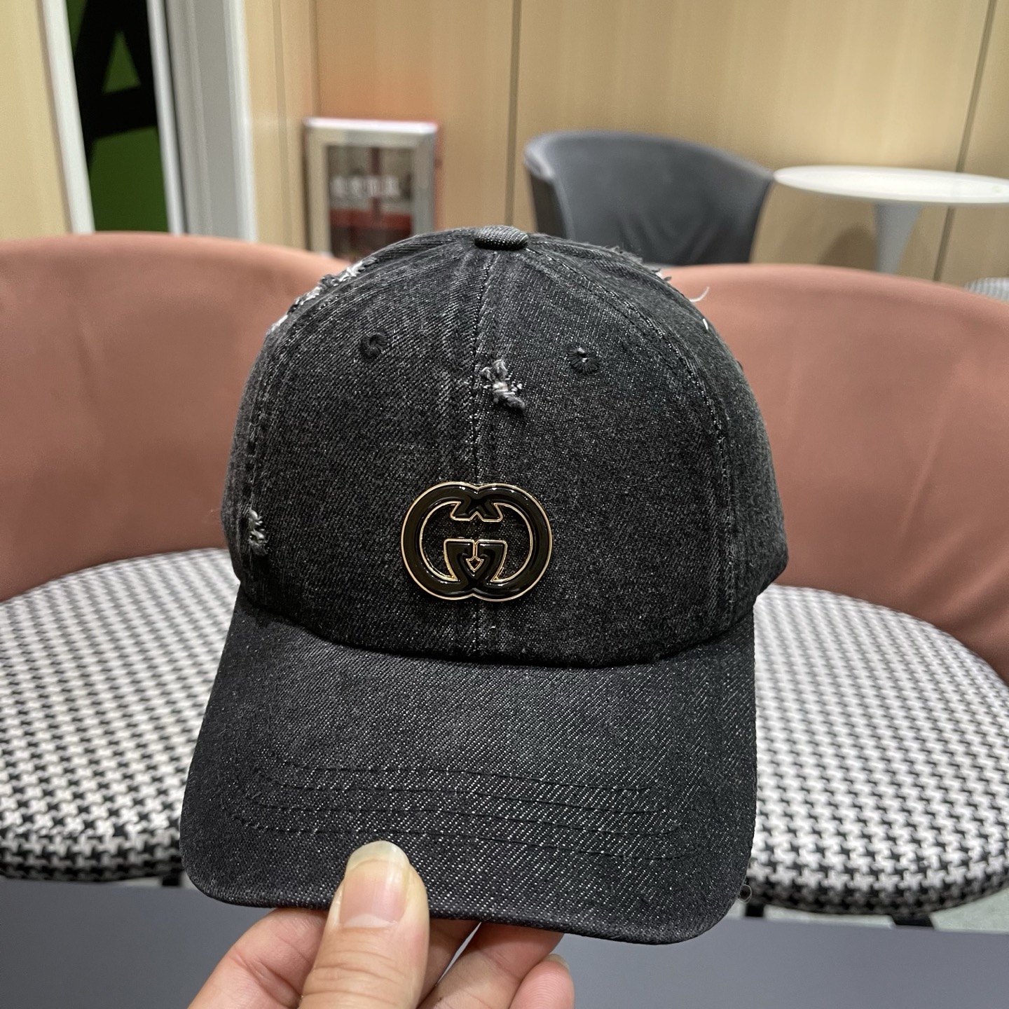 Gucci古奇新款甜辣风复古美式水洗牛仔黑色浅蓝磨破 薄款软顶弯檐棒球帽