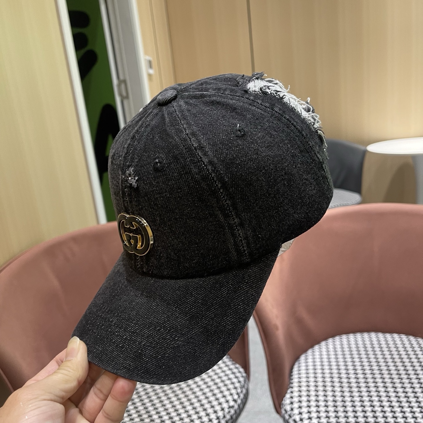 Gucci古奇新款甜辣风复古美式水洗牛仔黑色浅蓝磨破 薄款软顶弯檐棒球帽