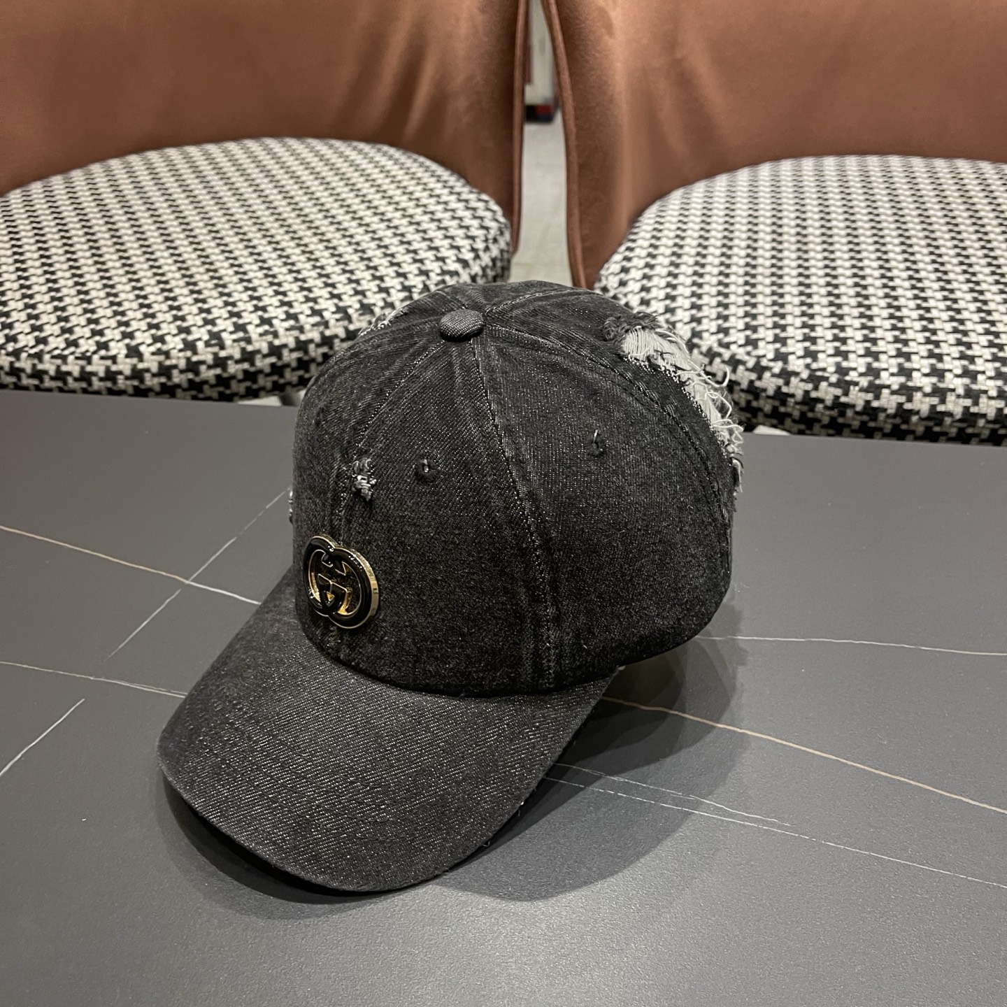 Gucci古奇新款甜辣风复古美式水洗牛仔黑色浅蓝磨破 薄款软顶弯檐棒球帽