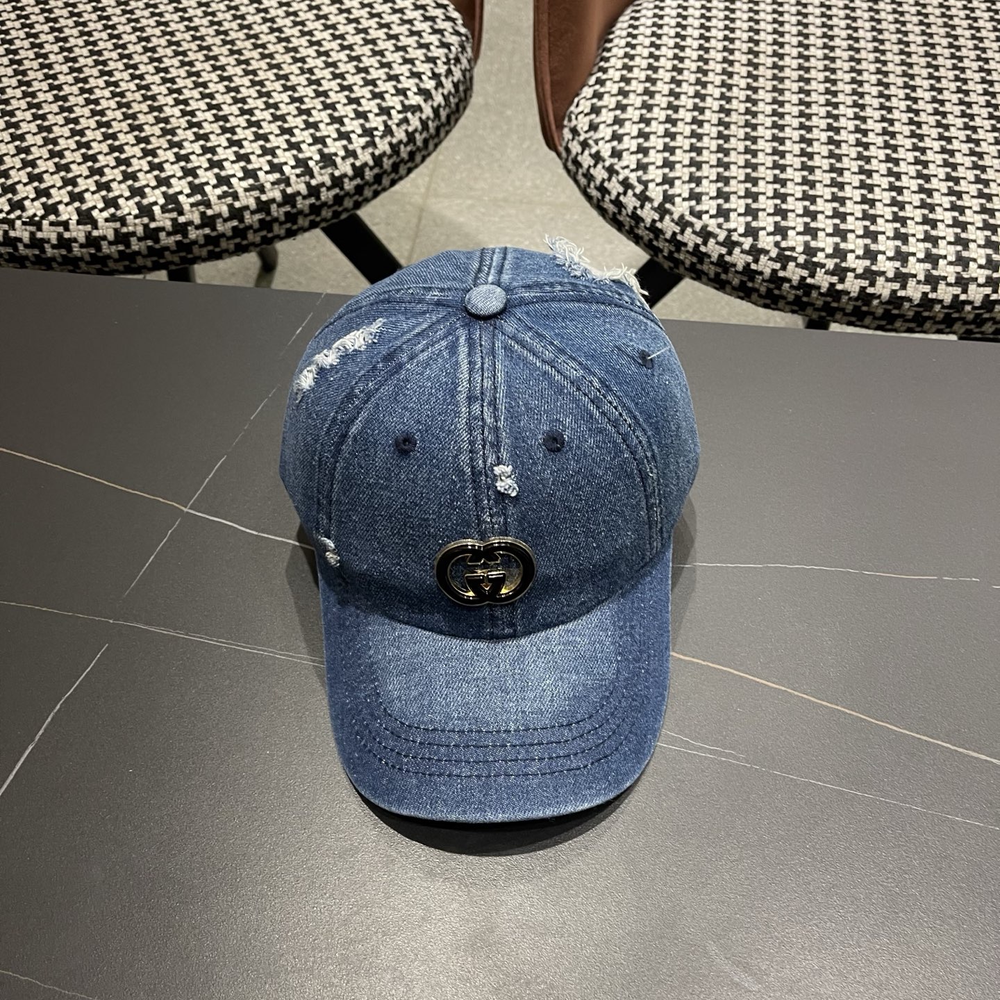 Gucci古奇新款甜辣风复古美式水洗牛仔黑色浅蓝磨破 薄款软顶弯檐棒球帽