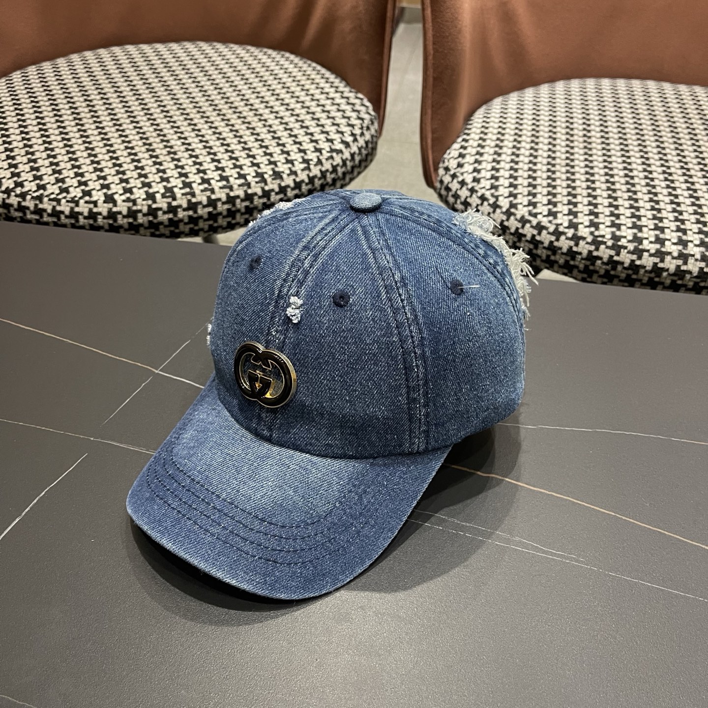 Gucci古奇新款甜辣风复古美式水洗牛仔黑色浅蓝磨破 薄款软顶弯檐棒球帽