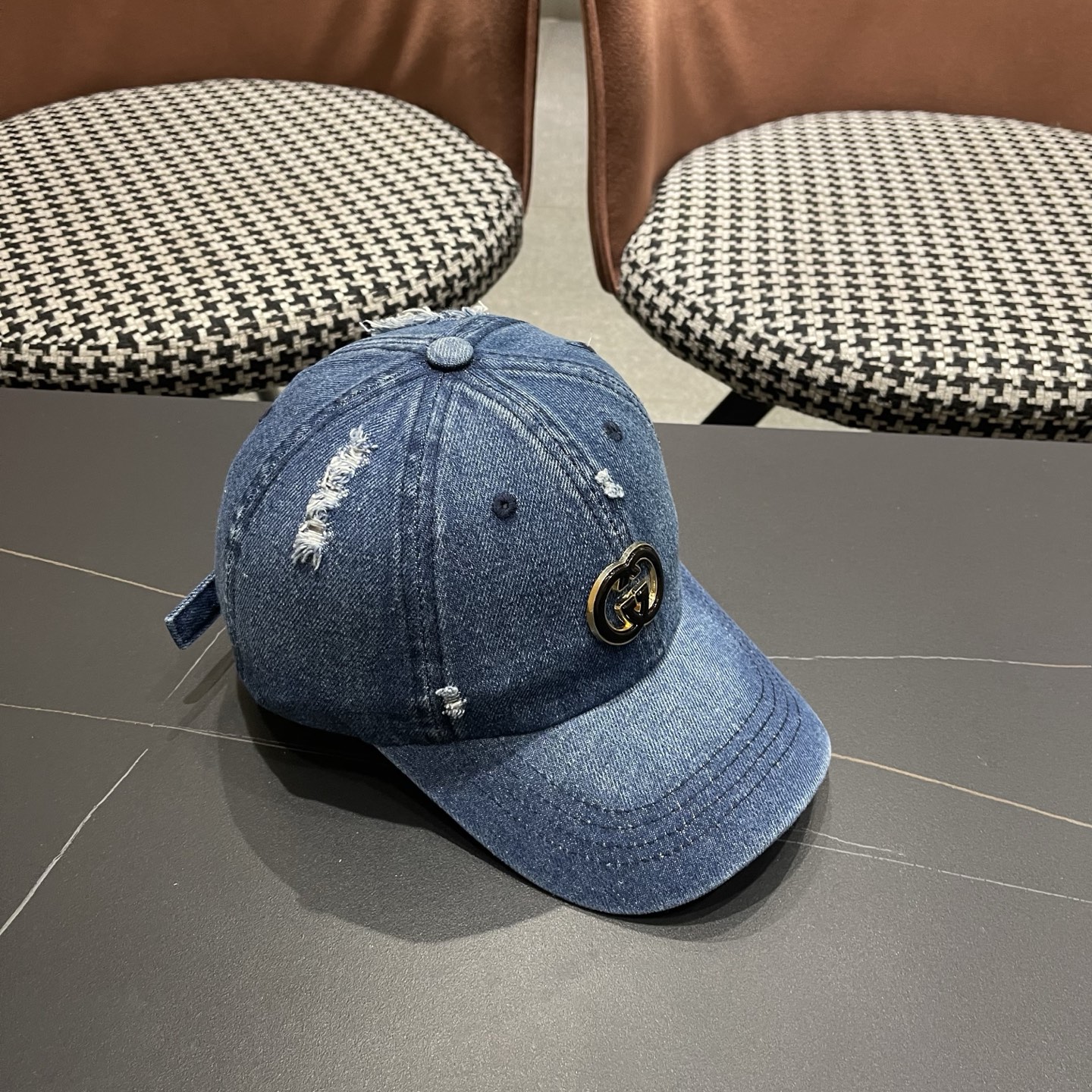 Gucci古奇新款甜辣风复古美式水洗牛仔黑色浅蓝磨破 薄款软顶弯檐棒球帽