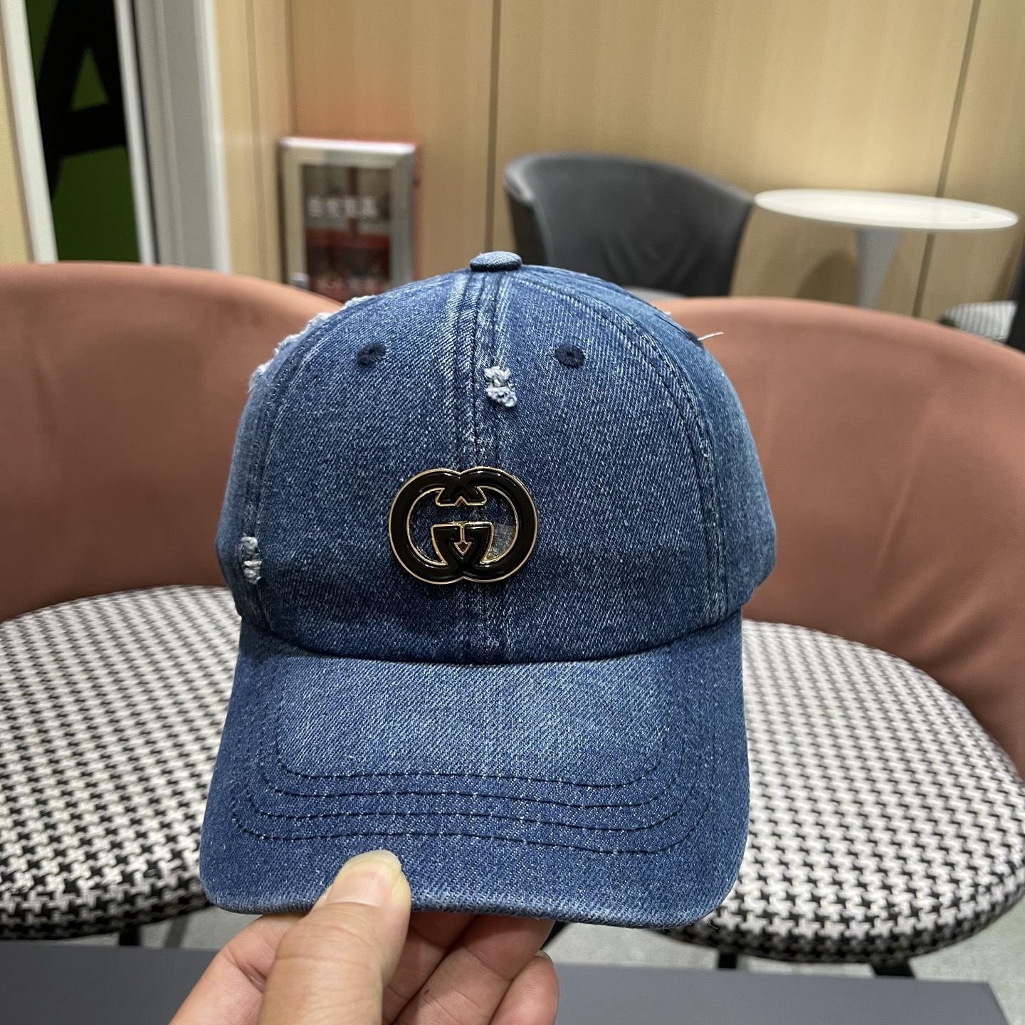 Gucci古奇新款甜辣风复古美式水洗牛仔黑色浅蓝磨破 薄款软顶弯檐棒球帽