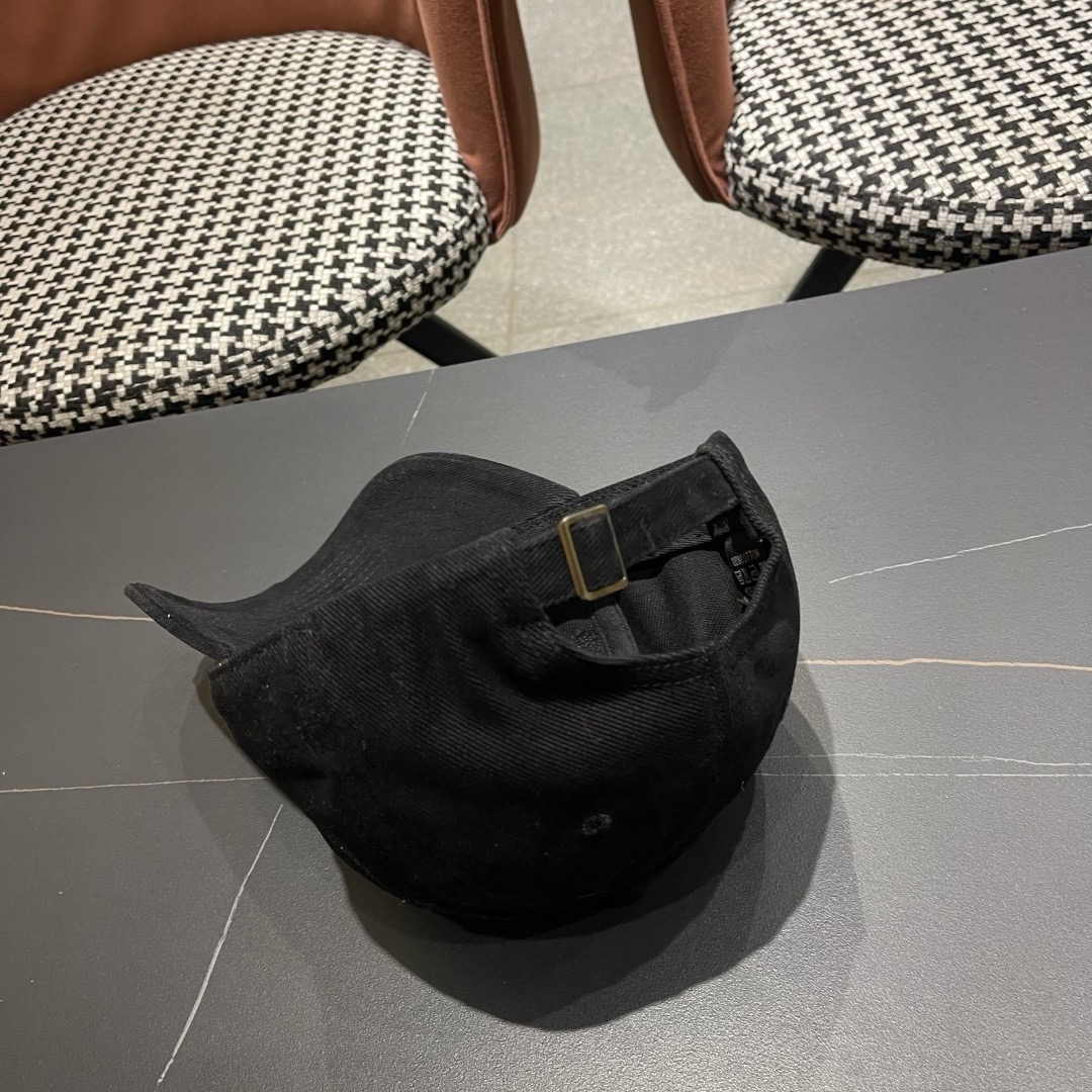 шляпа Prada логотип 56 — photo 10