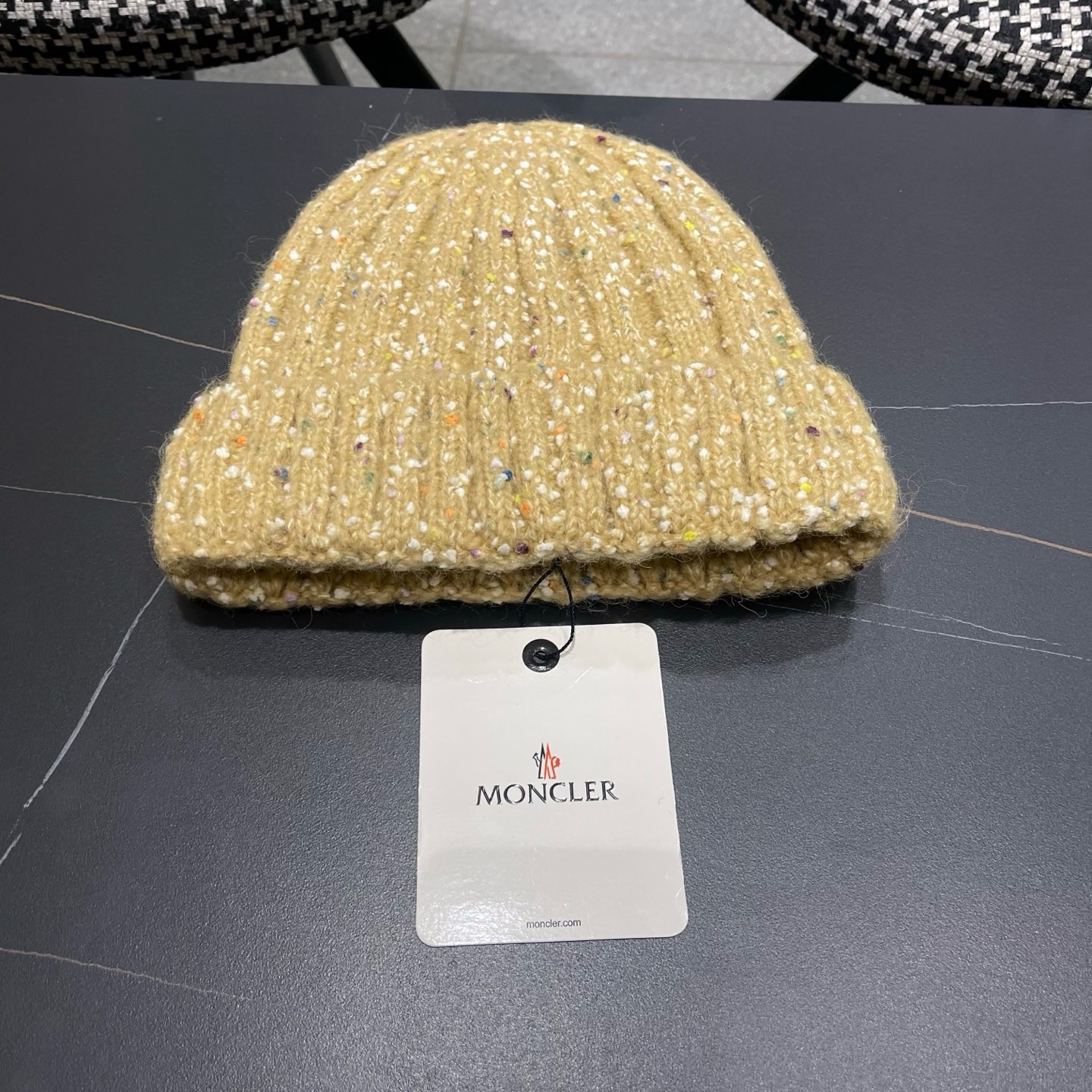 Moncler 日系彩点毛线帽子女秋冬新款防寒护耳保暖冷帽大头围毛球针织帽