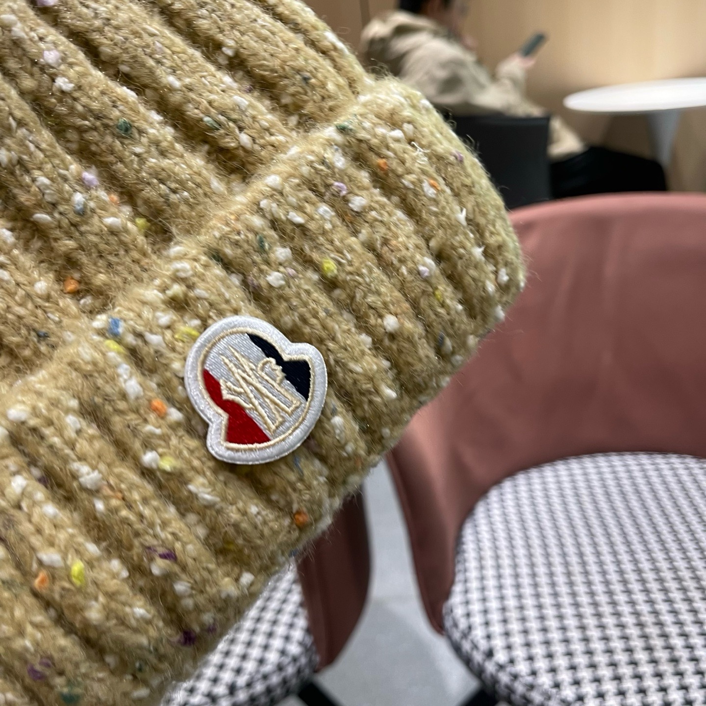 Moncler 日系彩点毛线帽子女秋冬新款防寒护耳保暖冷帽大头围毛球针织帽