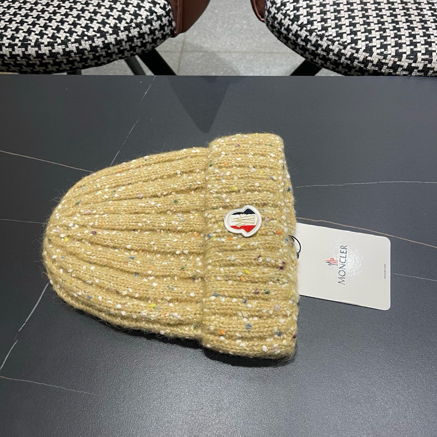 Moncler 日系彩点毛线帽子女秋冬新款防寒护耳保暖冷帽大头围毛球针织帽
