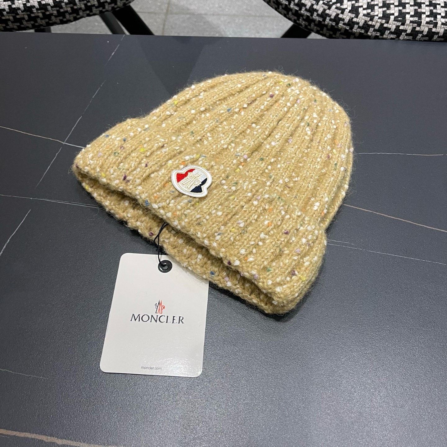 Moncler 日系彩点毛线帽子女秋冬新款防寒护耳保暖冷帽大头围毛球针织帽