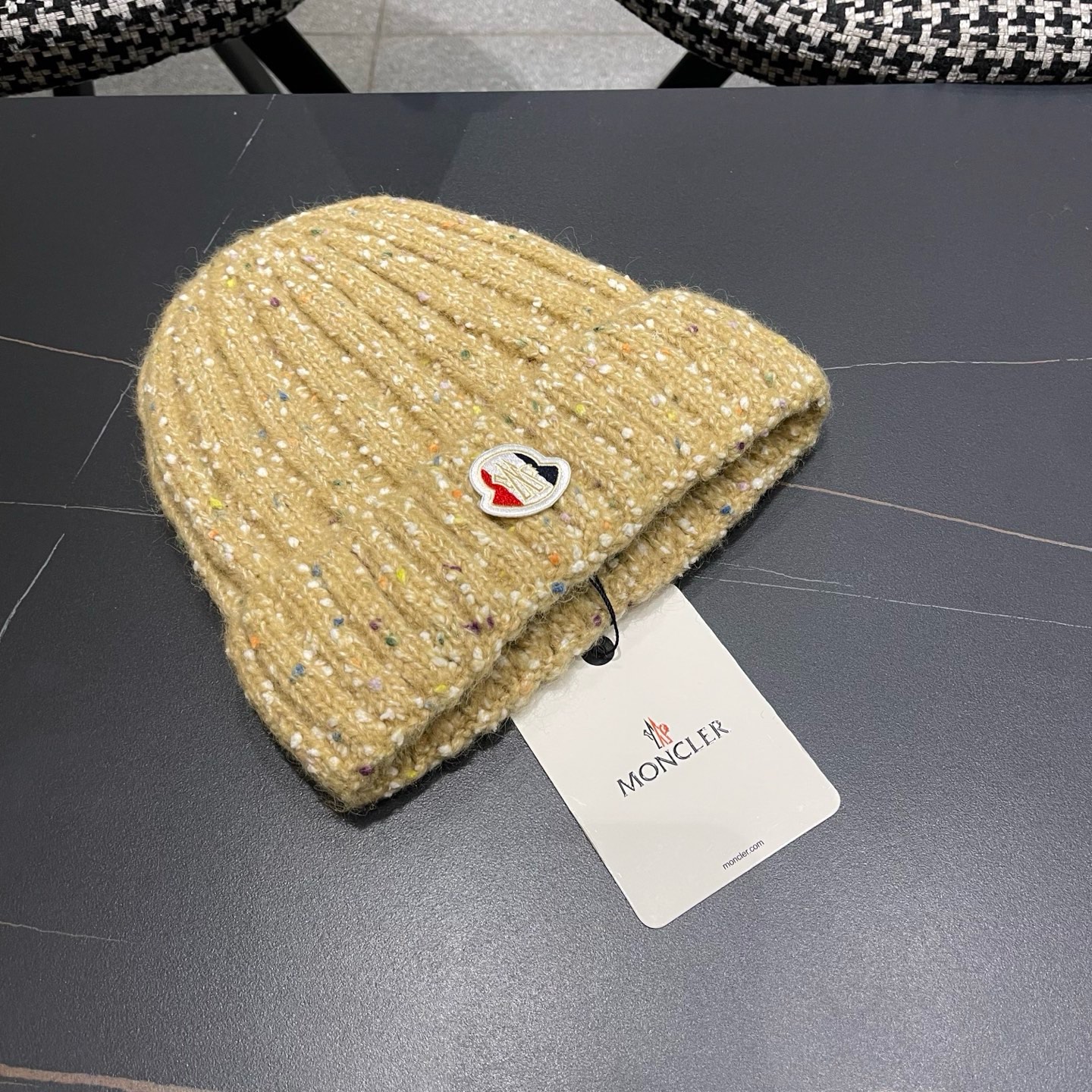 Moncler 日系彩点毛线帽子女秋冬新款防寒护耳保暖冷帽大头围毛球针织帽