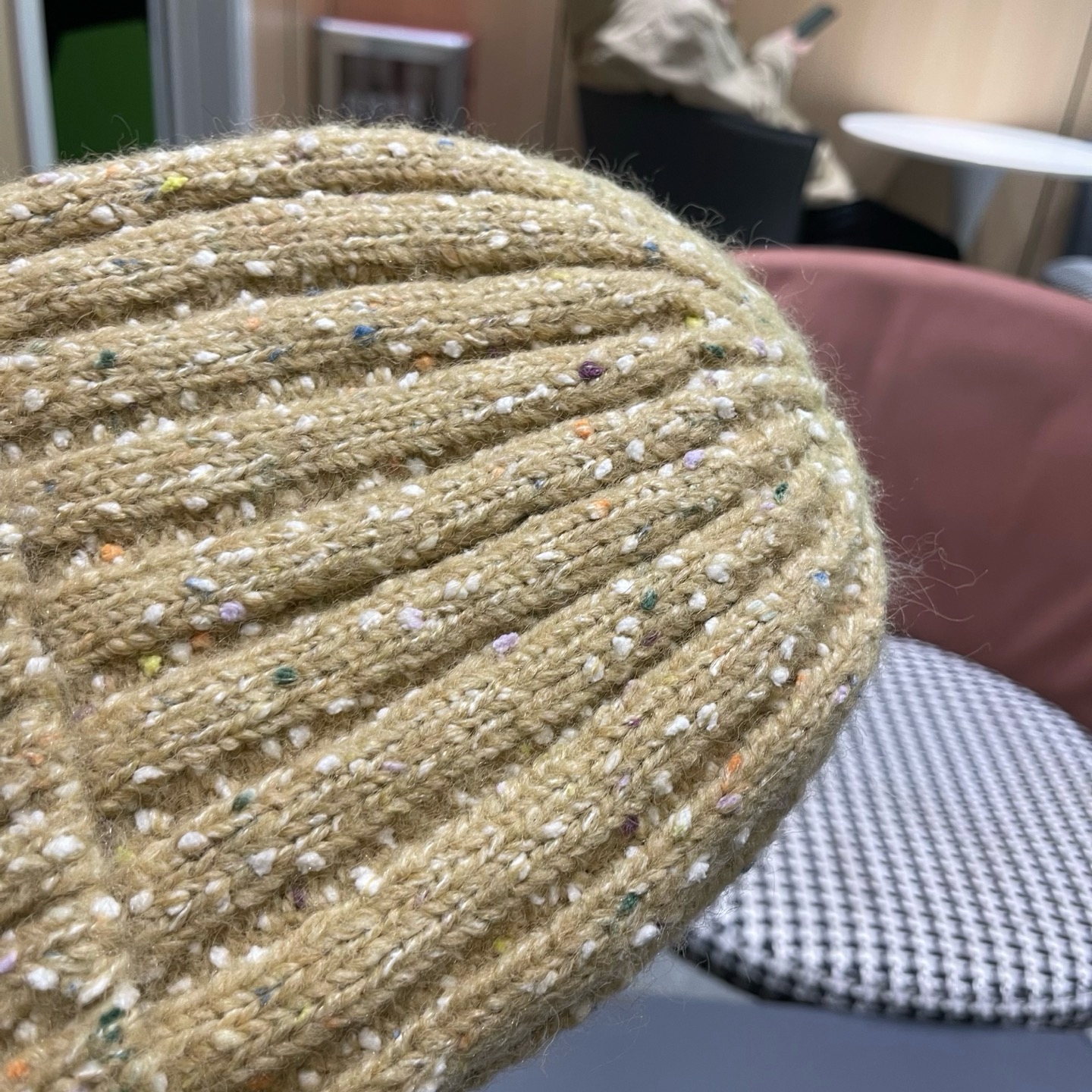 Moncler 日系彩点毛线帽子女秋冬新款防寒护耳保暖冷帽大头围毛球针织帽