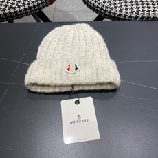 Moncler 日系彩点毛线帽子女秋冬新款防寒护耳保暖冷帽大头围毛球针织帽 Moncler 日系彩点毛线帽子女秋冬新款防寒护耳保暖冷帽大头围毛球针织帽