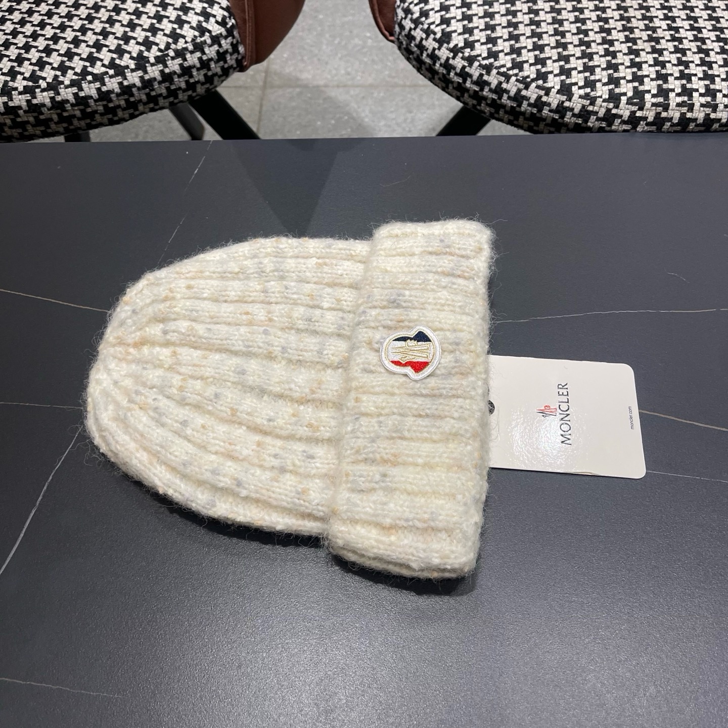 Moncler 日系彩点毛线帽子女秋冬新款防寒护耳保暖冷帽大头围毛球针织帽