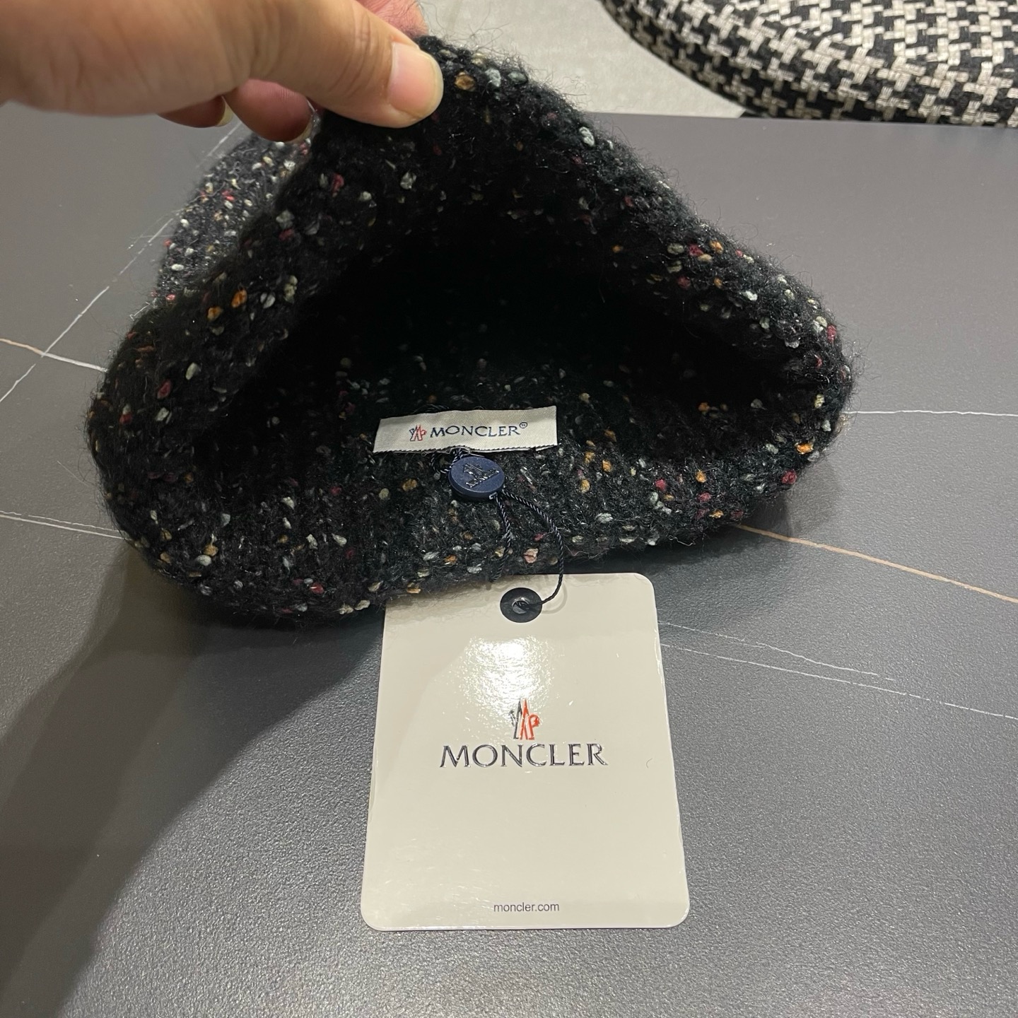 Moncler 日系彩点毛线帽子女秋冬新款防寒护耳保暖冷帽大头围毛球针织帽