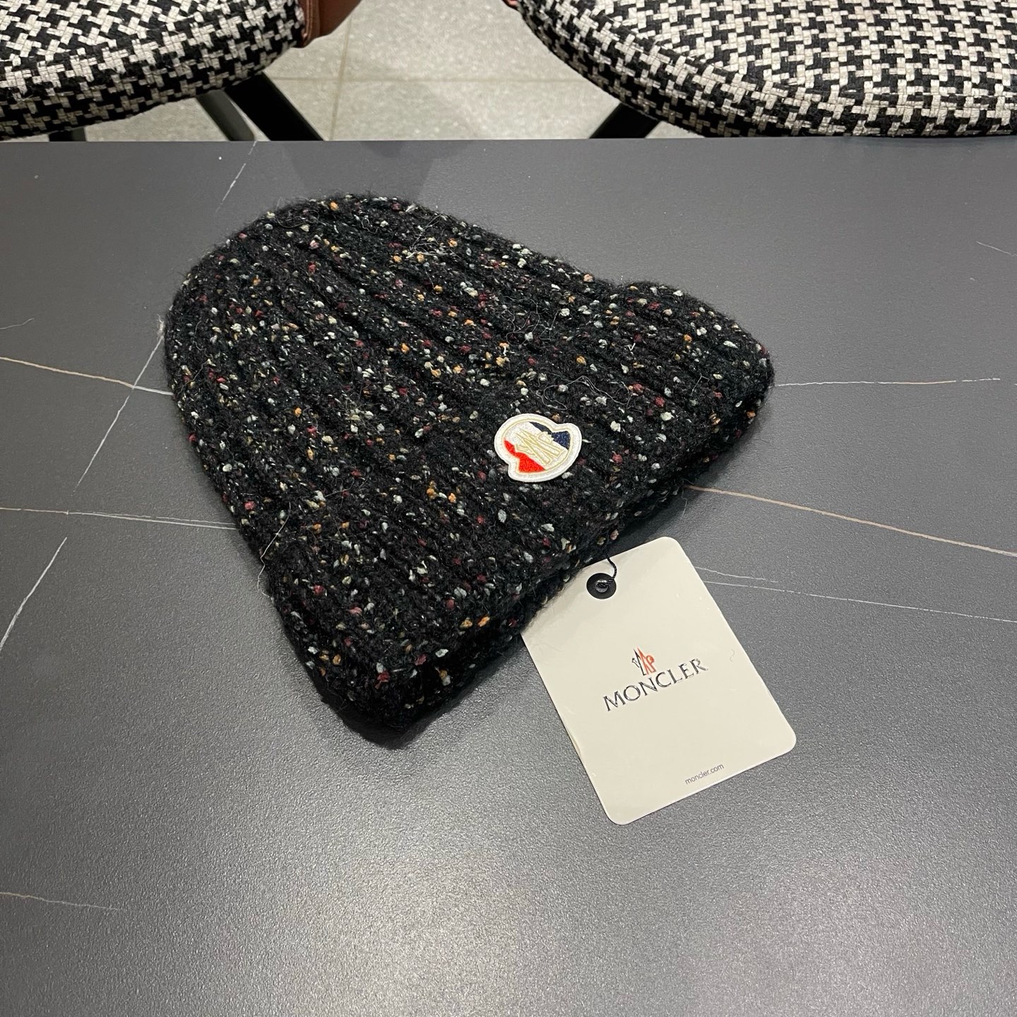 Moncler 日系彩点毛线帽子女秋冬新款防寒护耳保暖冷帽大头围毛球针织帽