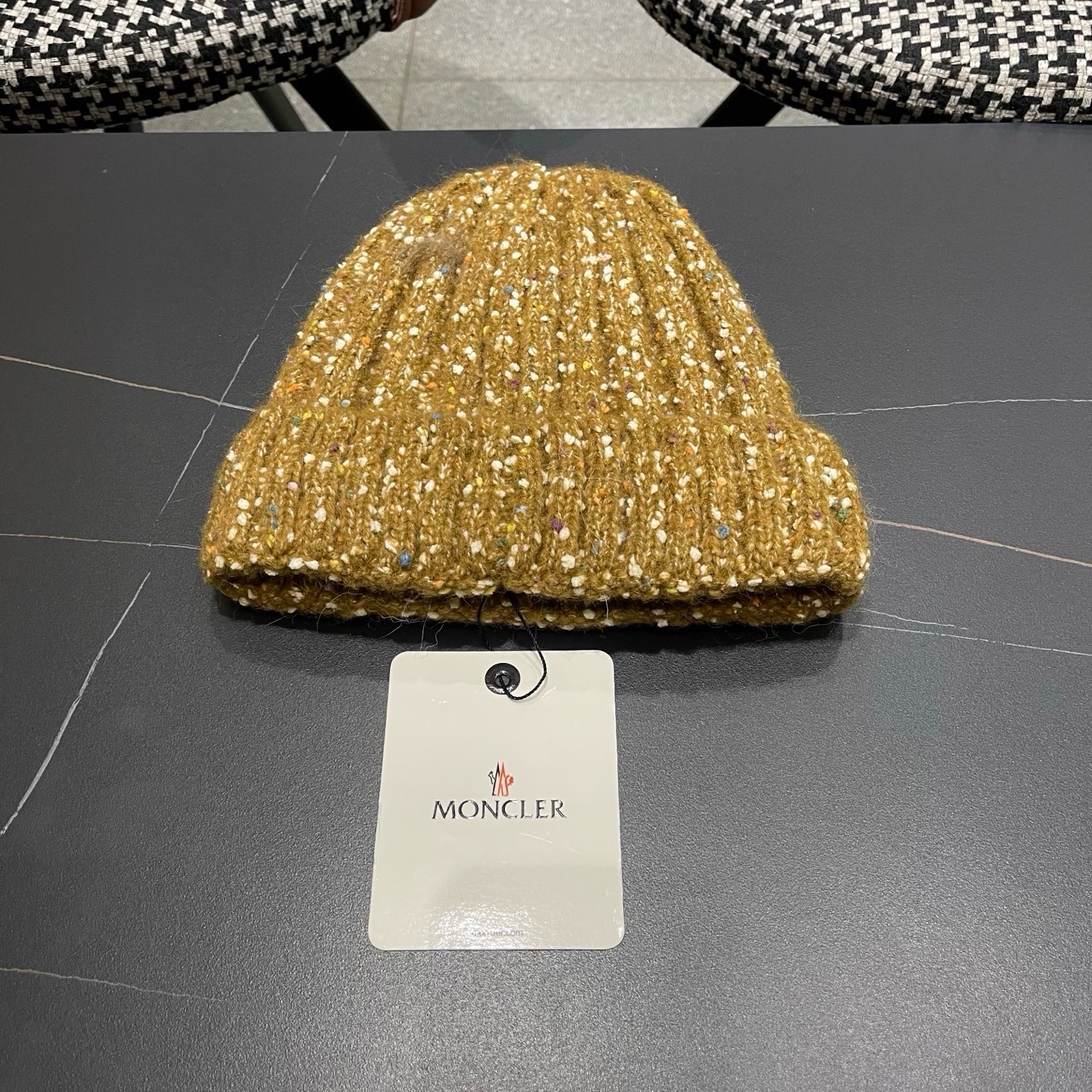 Moncler 日系彩点毛线帽子女秋冬新款防寒护耳保暖冷帽大头围毛球针织帽