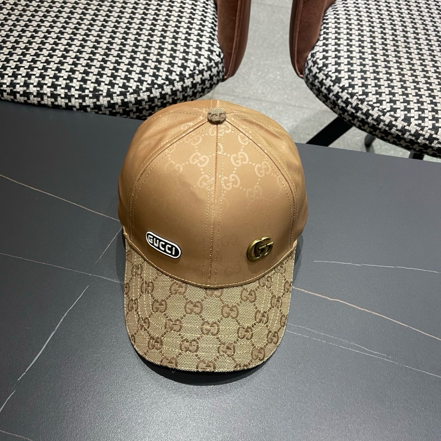 Gucci(古奇)经典原单棒球帽😍专柜1:1开模订制，最高版本，实物拍摄，四季百搭男女适用，基础头围56，贴片可调节。