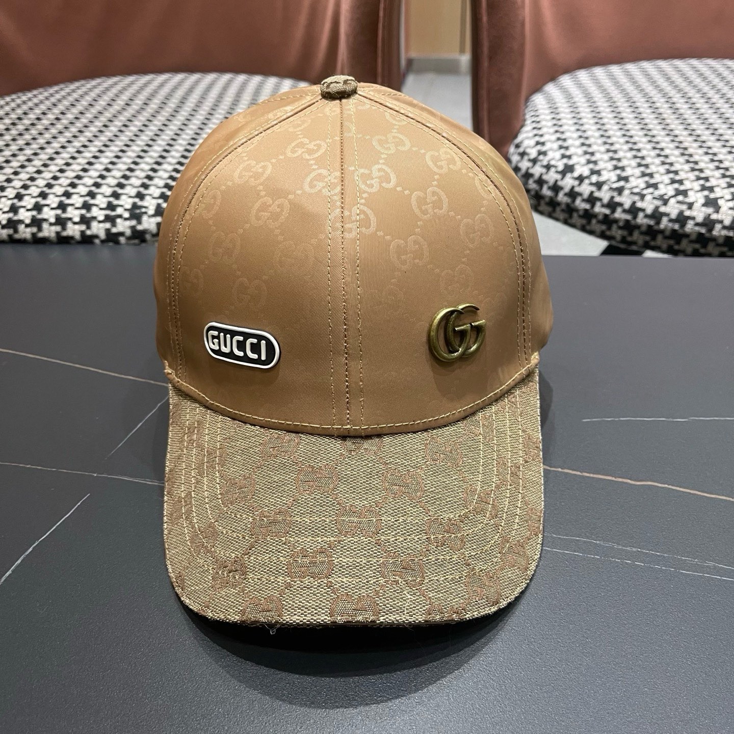 Gucci(古奇)经典原单棒球帽😍专柜1:1开模订制，最高版本，实物拍摄，四季百搭男女适用，基础头围56，贴片可调节。
