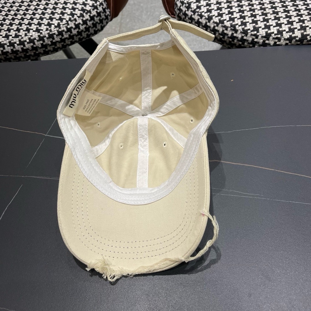 谬谬miumiu 原单春夏新款棒球帽，正品开模订制，原版做工细致质量超赞！