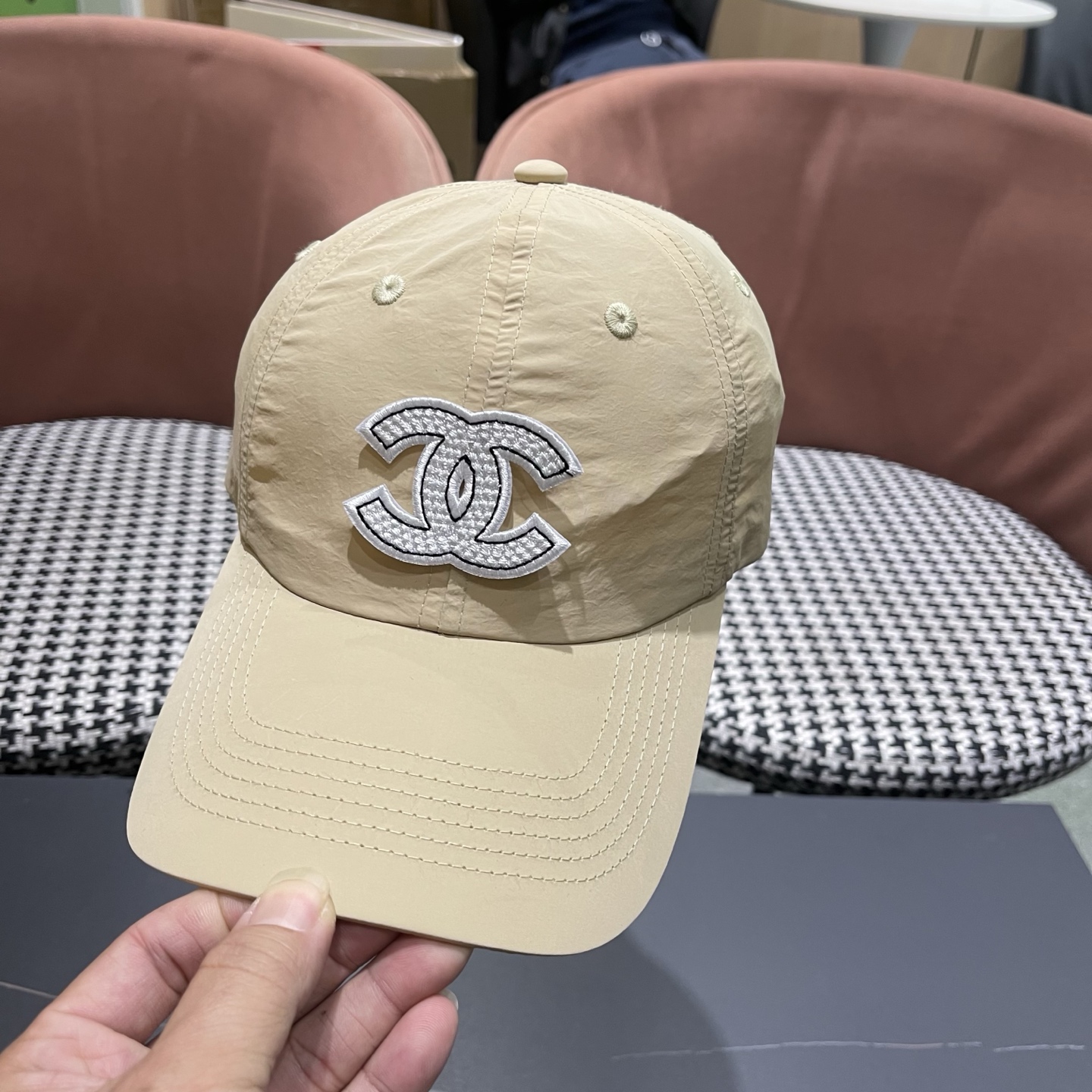 CHANEL 香奈儿 新款速干棒球帽 简约大气👈🏻👍休闲时尚👩潮流又有范👍百搭款！
