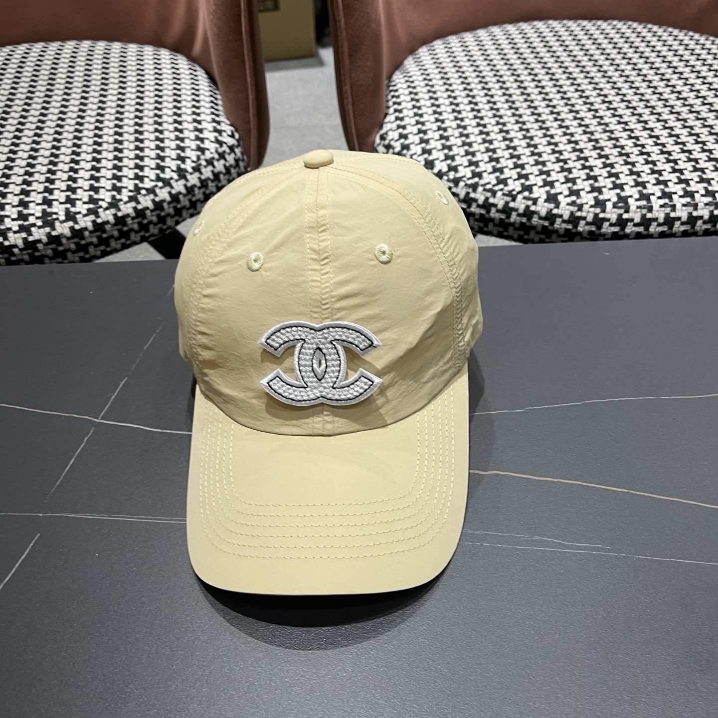 CHANEL 香奈儿 新款速干棒球帽 简约大气👈🏻👍休闲时尚👩潮流又有范👍百搭款！