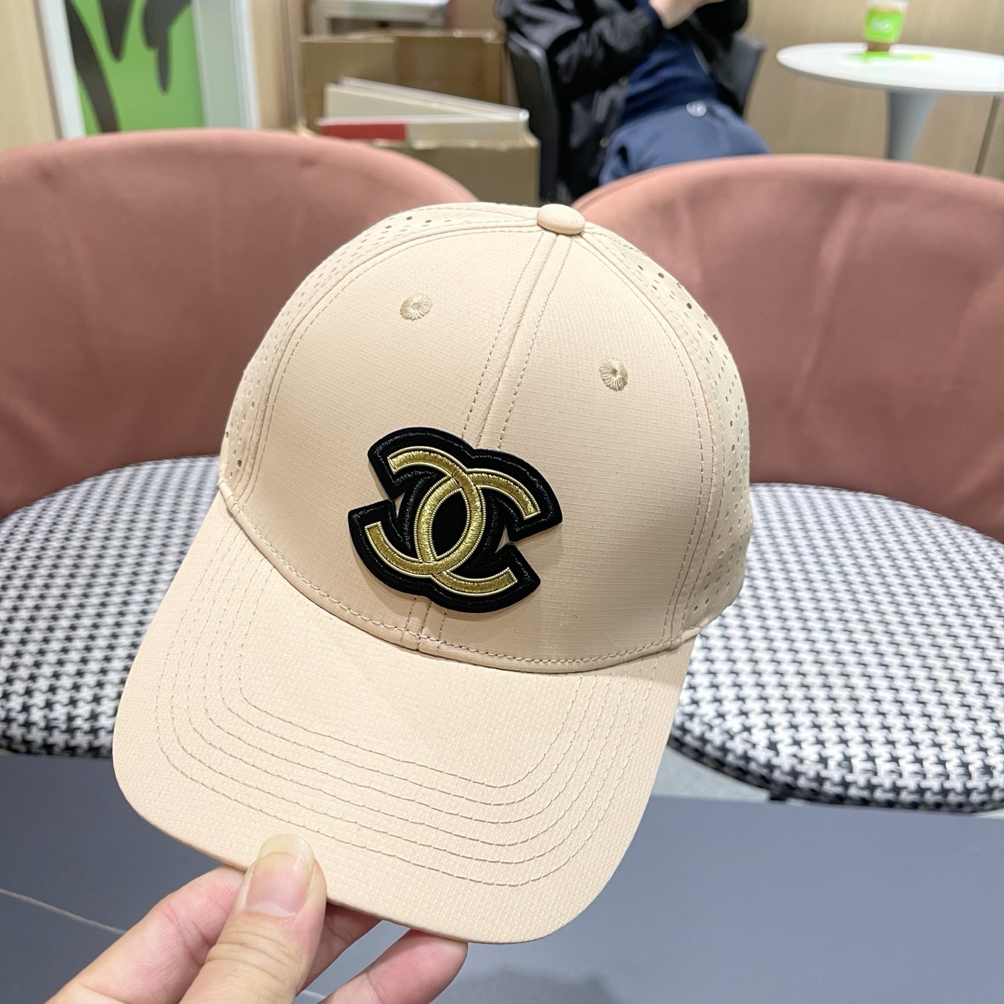 🧢CHANEL香奈儿～新款典经款棒球帽，细节做都工很精致，经典男女都🉑
