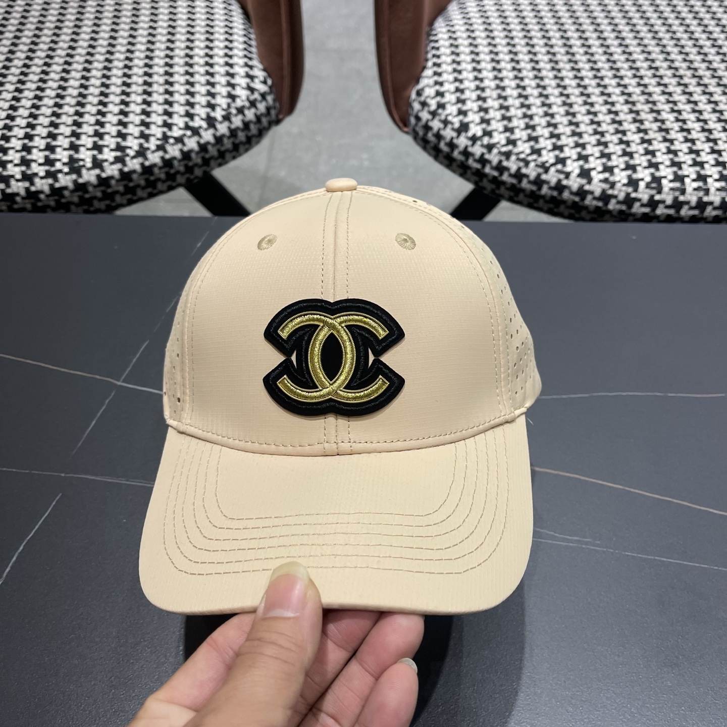 🧢CHANEL香奈儿～新款典经款棒球帽，细节做都工很精致，经典男女都🉑