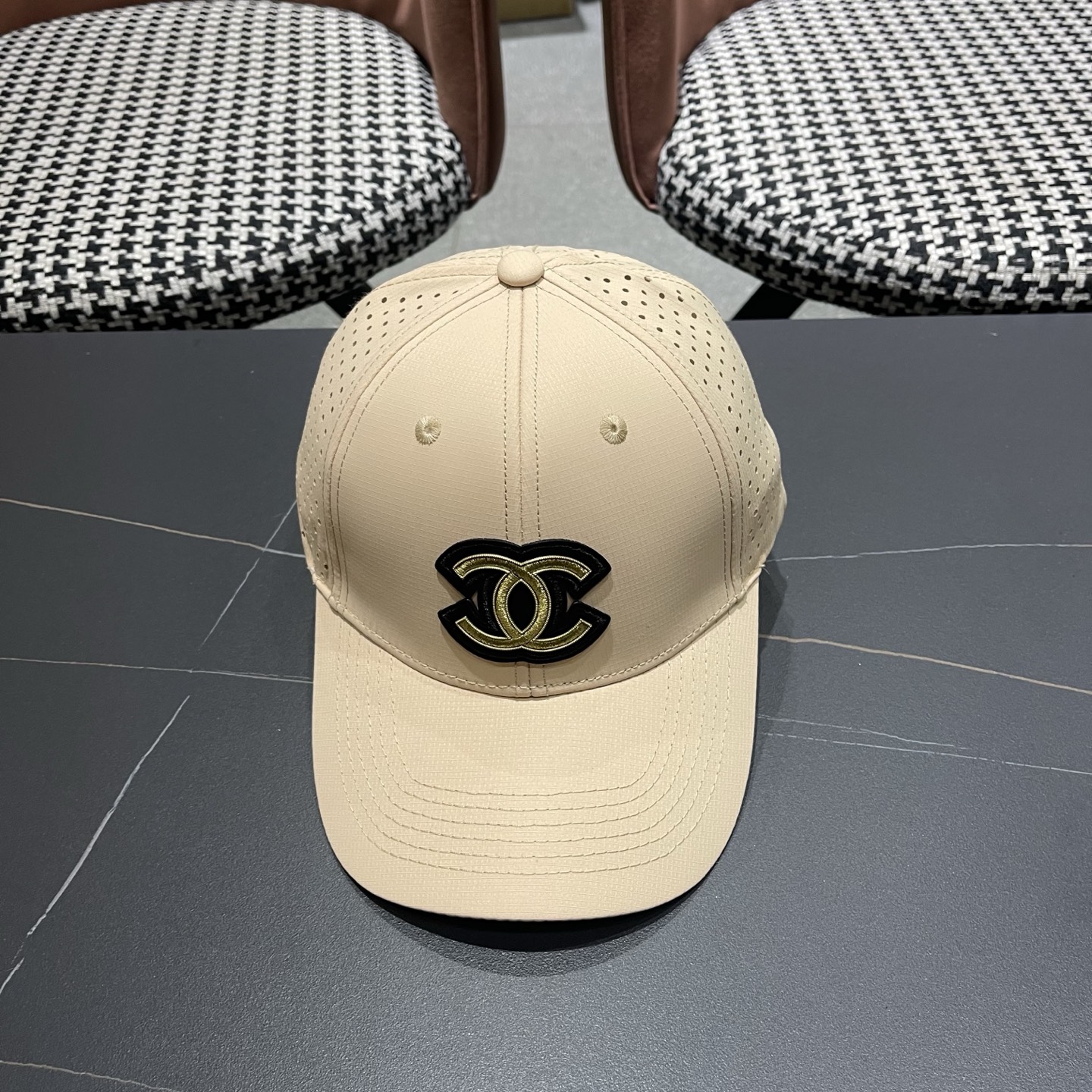 🧢CHANEL香奈儿～新款典经款棒球帽，细节做都工很精致，经典男女都🉑
