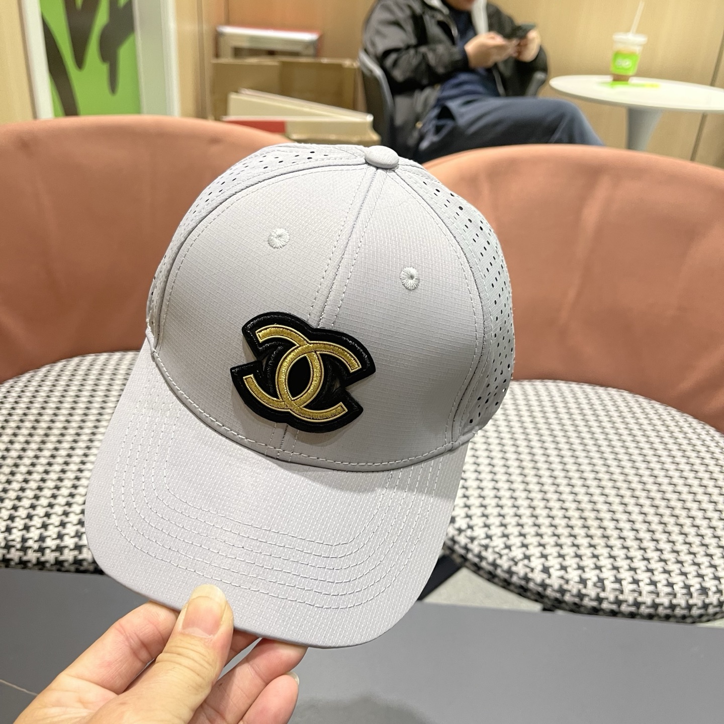 🧢CHANEL香奈儿～新款典经款棒球帽，细节做都工很精致，经典男女都🉑