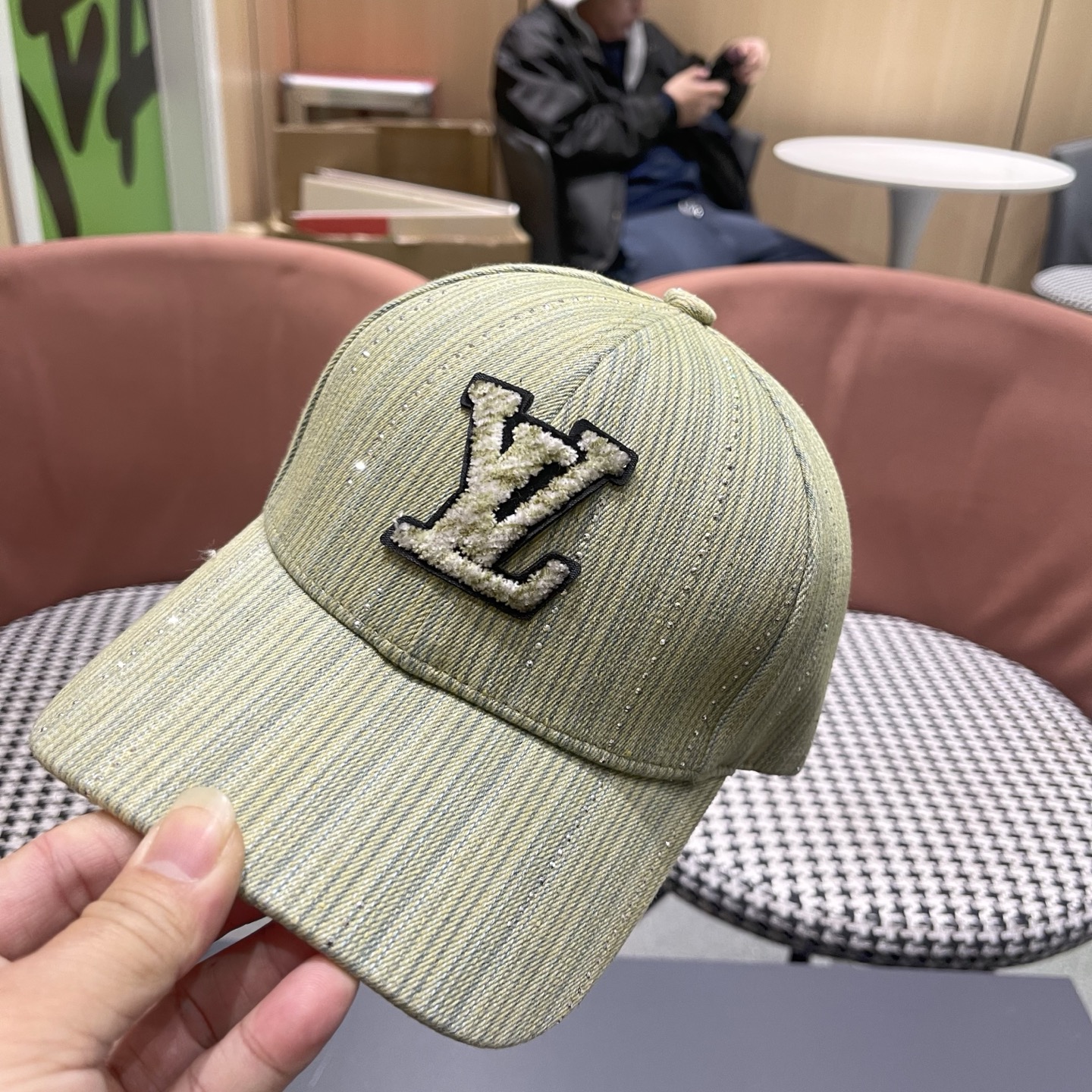🧢LV路易威登棒球帽，非常经典的经典，流行的复古美，四季可用，出门必备，非常显脸小