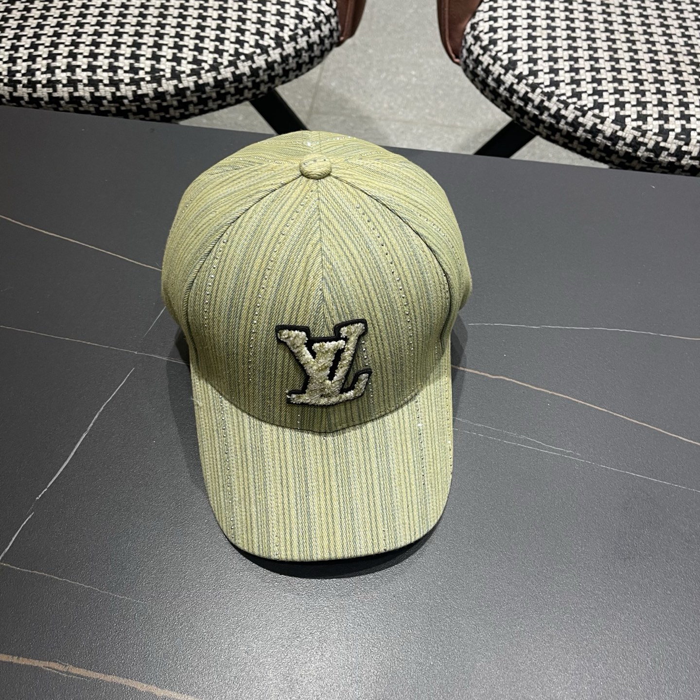 🧢LV路易威登棒球帽，非常经典的经典，流行的复古美，四季可用，出门必备，非常显脸小